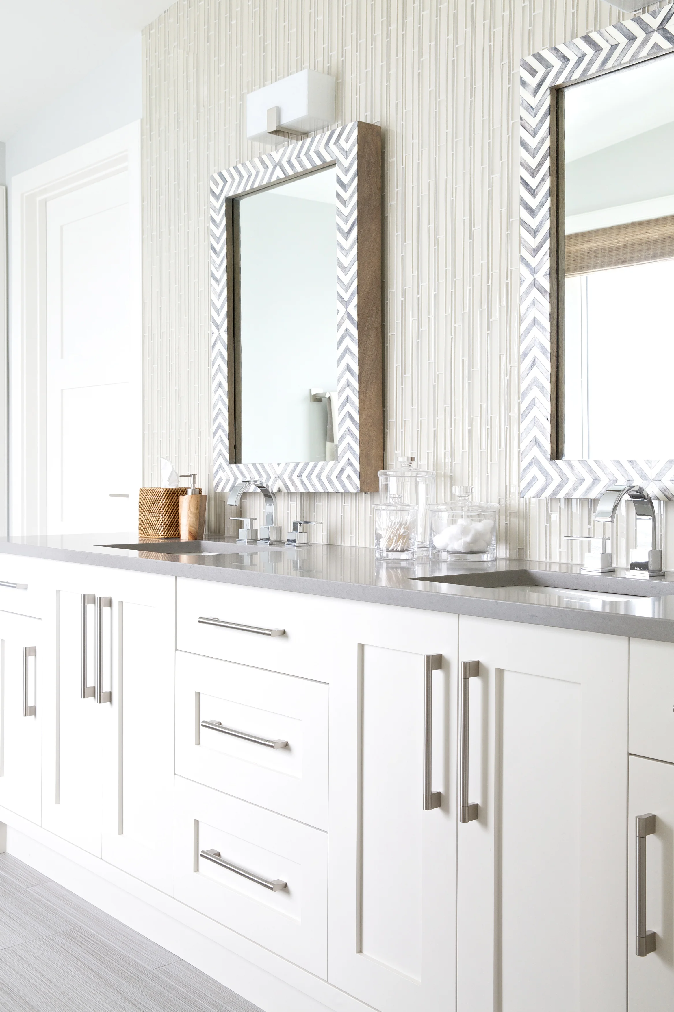 Sylvan Lake Family Cottage, Nyla Free Designs Inc., Calgary Interior Designer, Phil Crozier Photography