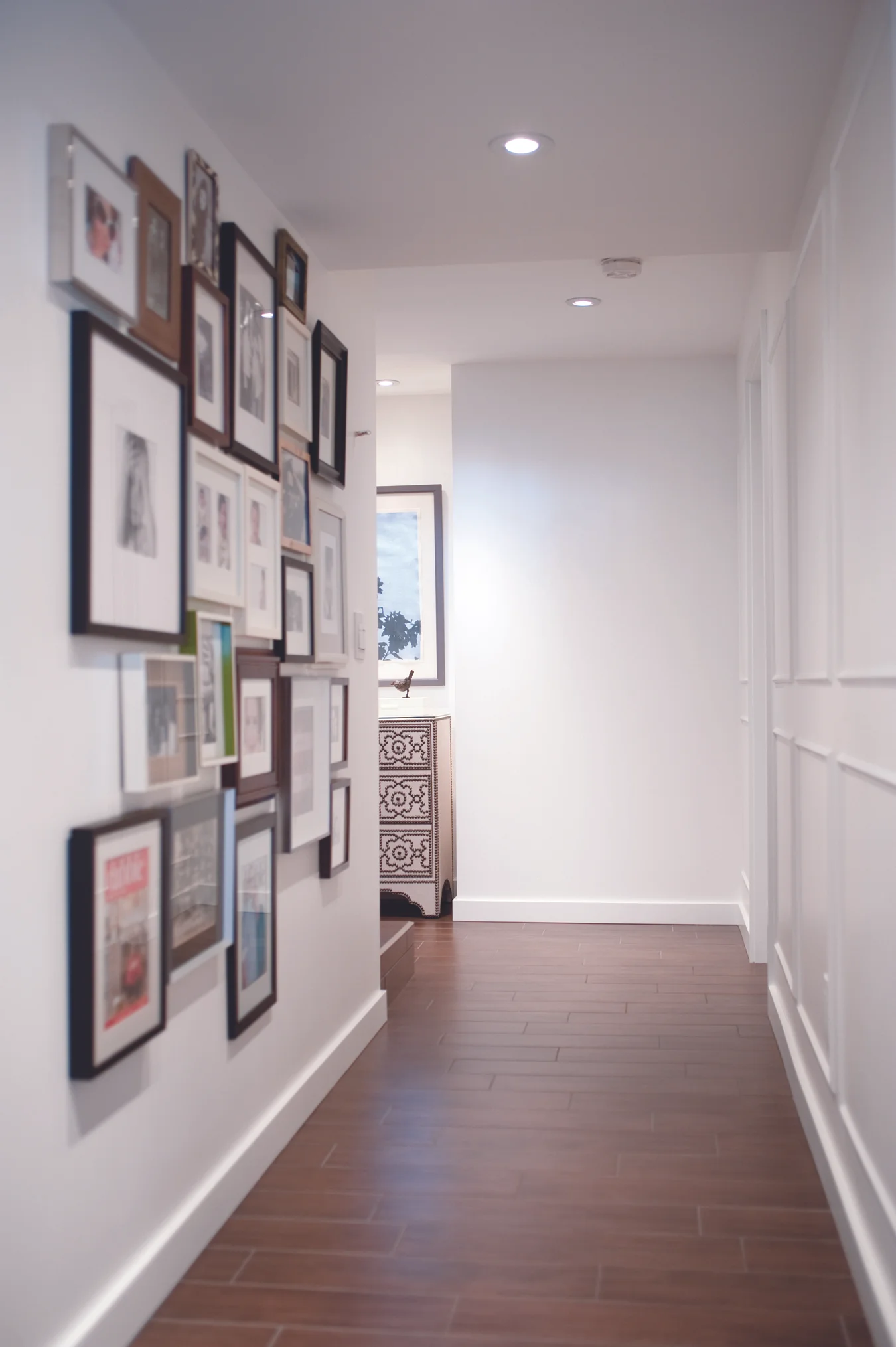 Nyla Free Designs Inc. - 4 Areas to Hang a Gallery Wall