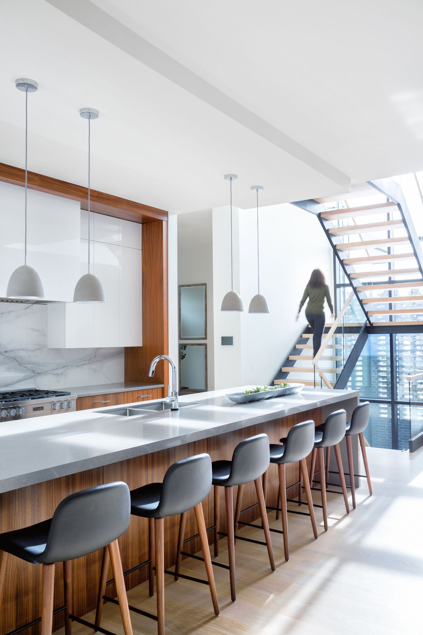 Modern Kitchen, Glossy White and Walnut, Elbow Park Modern, Nyla Free Designs, Calgary Interior Designer, DeJong Design Associates, Insignia Custom Homes, Phil Crozier Photography