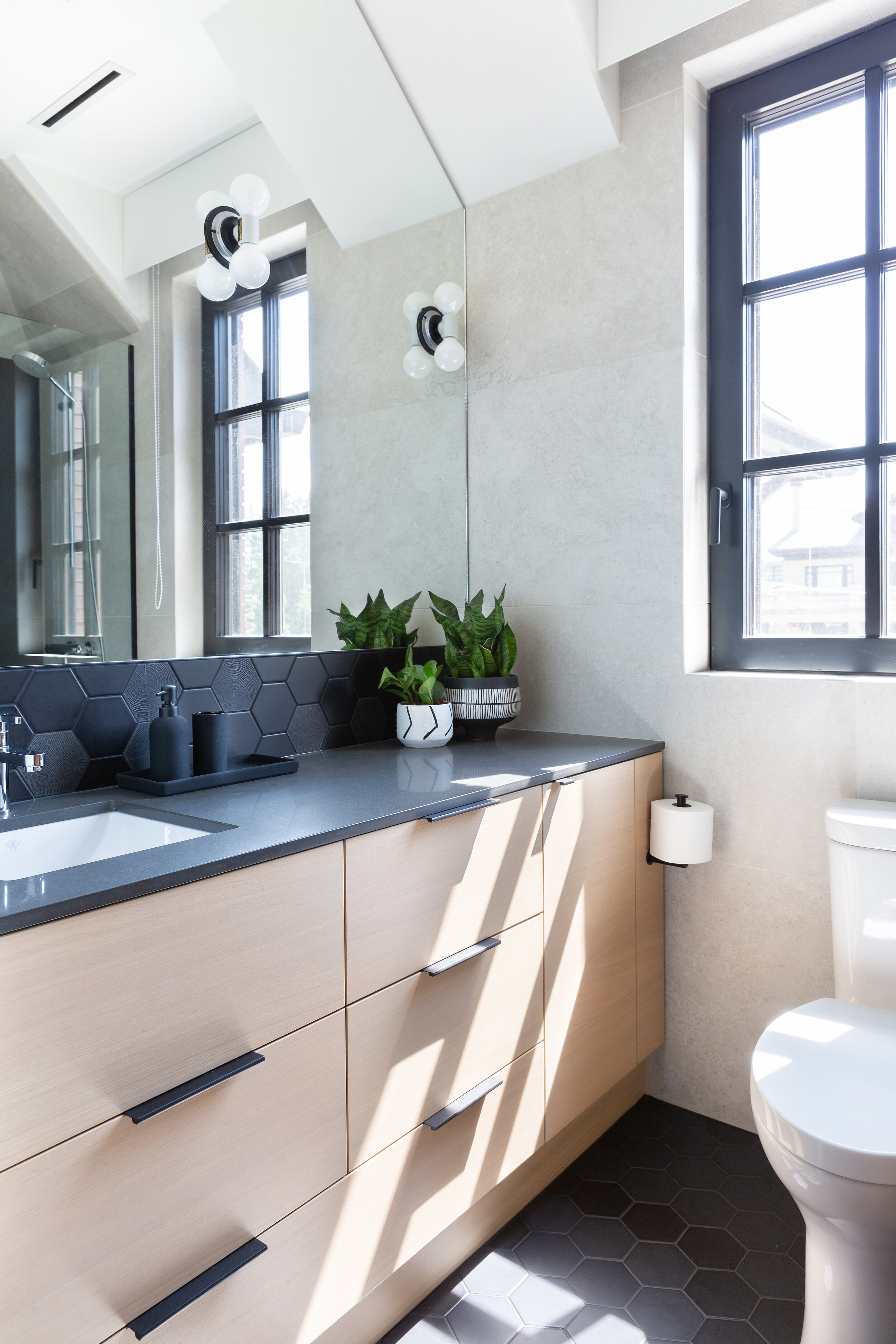 Modern Bathroom, Mount Royal, Nyla Free Designs, Calgary Interior Designer, Davignon Martin Architecture, Stonewater Homes, Phil Crozier Photography
