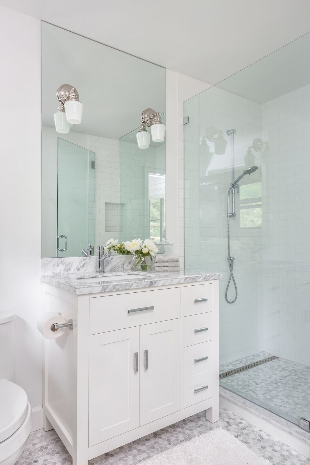 Modern Guest Ensuite, West Vancouver , Nyla Free Designs, Calgary Interior Designer, Phil Crozier Photography.