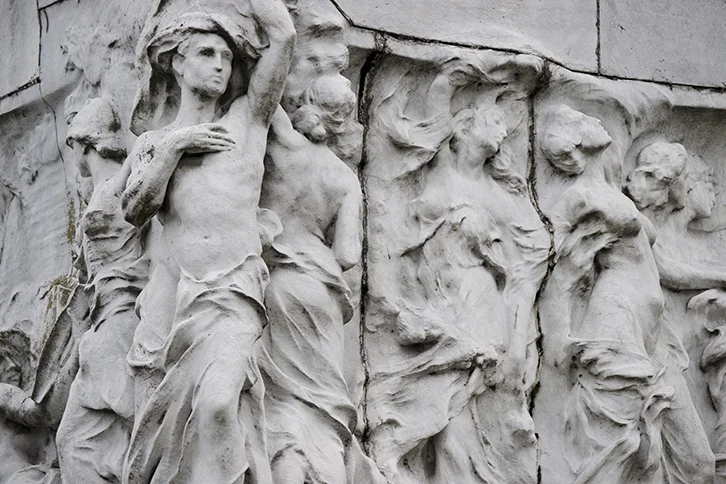 Monumentos Nov20web.jpg