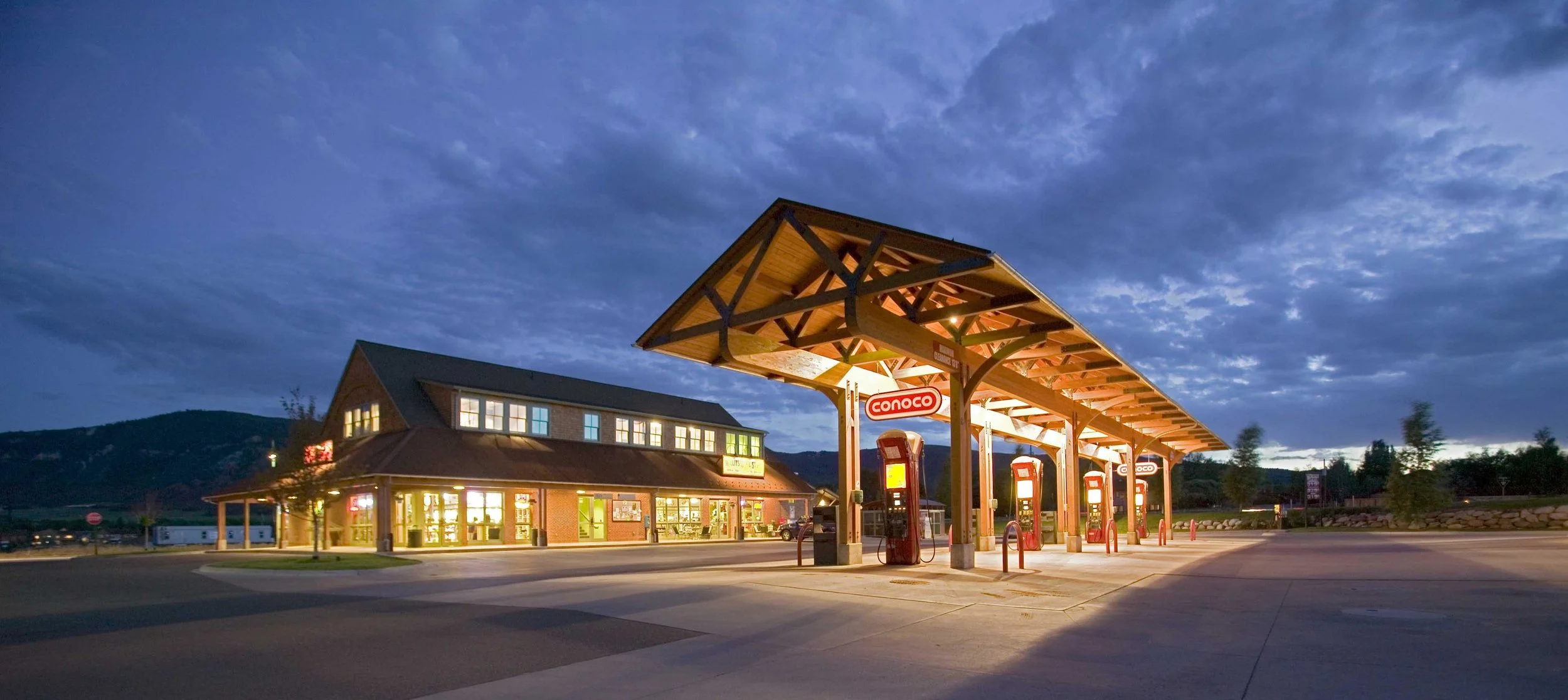 Gneneral Store 91306 019.crop.jpg