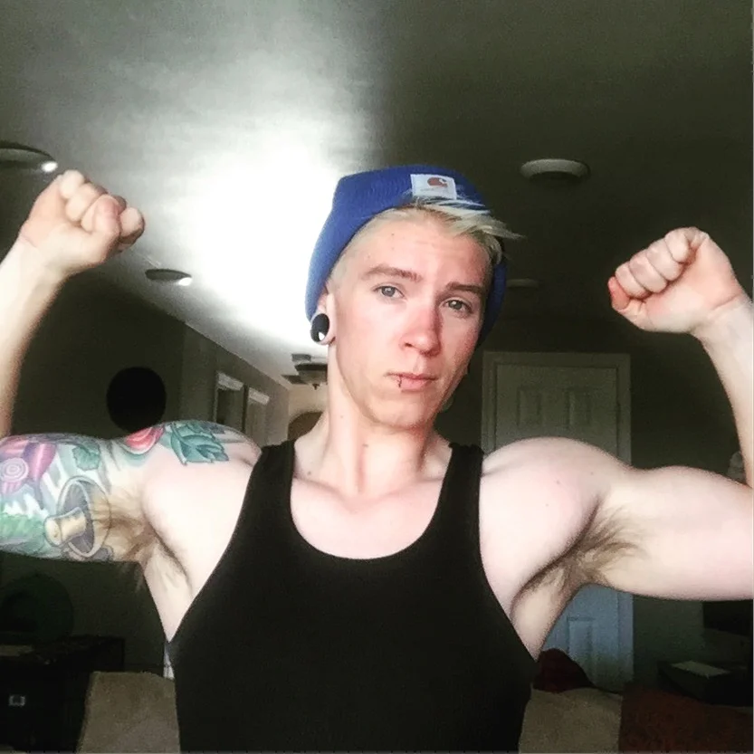 Towards the end of Phase 1, starting to really widen out in the shoulders.