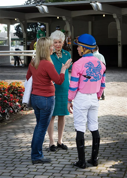 Linda and Vivien with Irad Ortiz, Jr. before the race