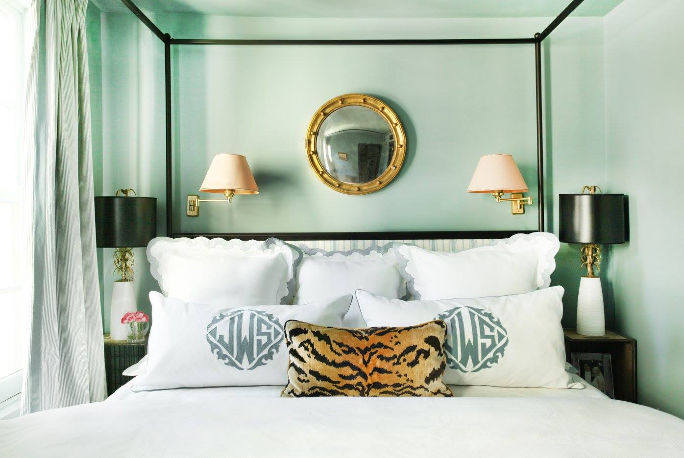 Sari's Arbitrary Design Rule: Every house should have a gold, round convex mirror. And probably a Le Tigre silk velvet lumbar pillow, too, if we're being serious. 