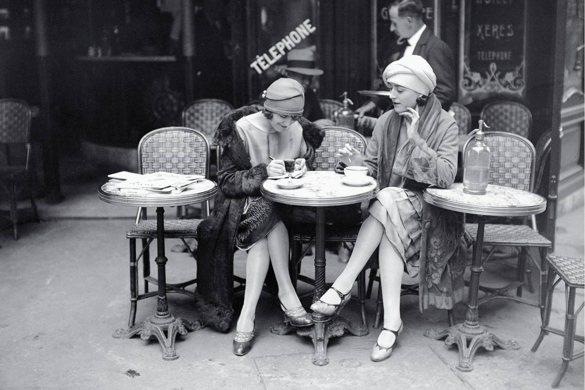 Kiki-de-Montparnasse-Paris-1920.jpeg