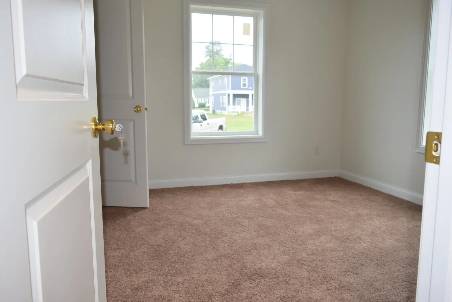 312.5ncampusbedroom 1-2.webp