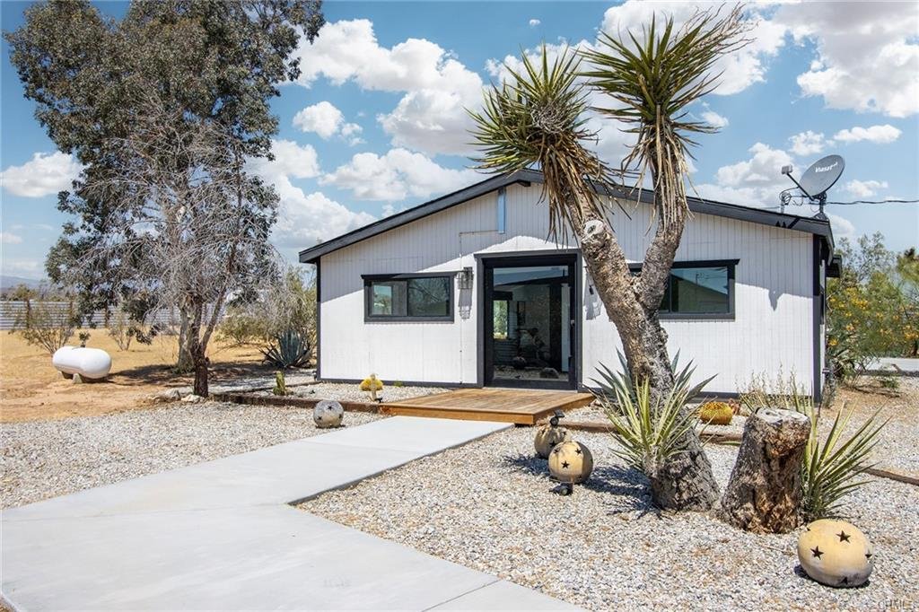 1564 Luna Mesa Rd-$498,000