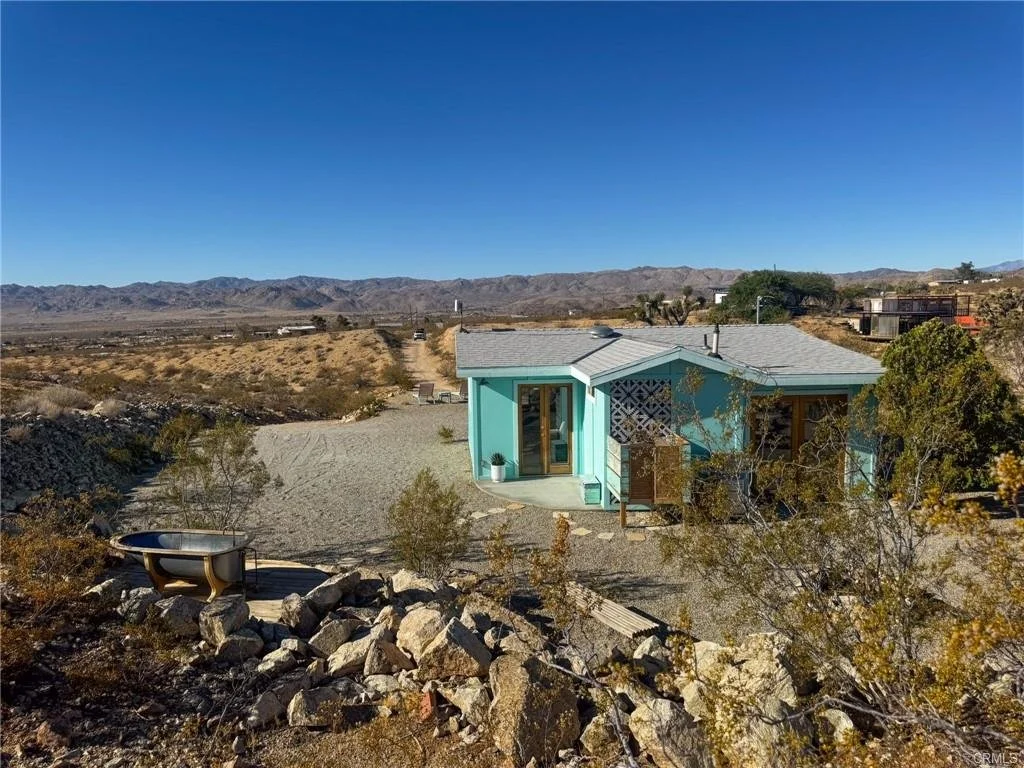 2432 Hilltop-$479,000