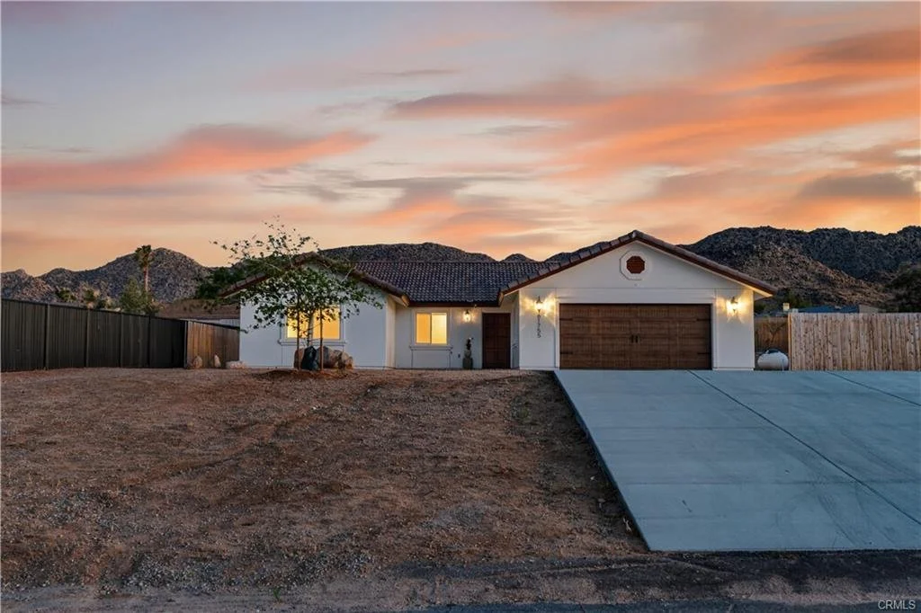 61755 Navajo Trail - $725,000