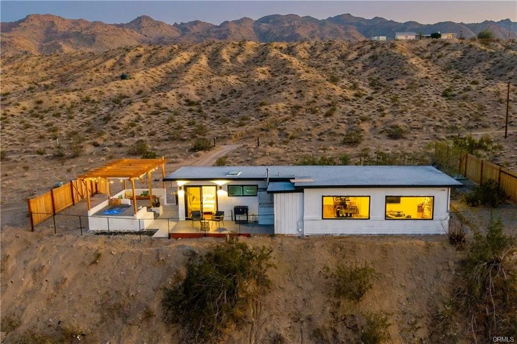 66658 Appian Way - $1,085,000