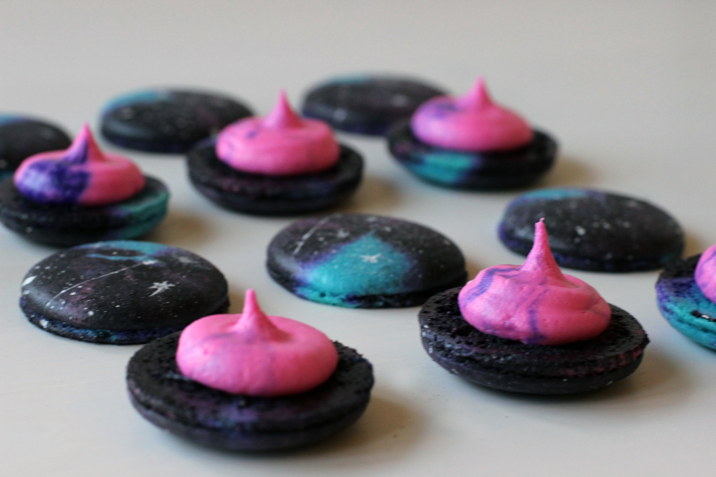 Step 6: Fill macarons.