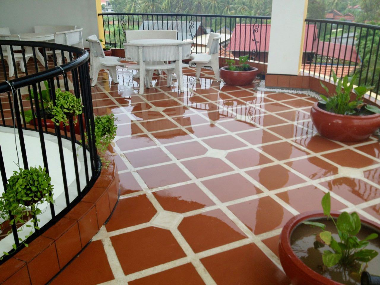 office-60-square-meter-balcony.jpg
