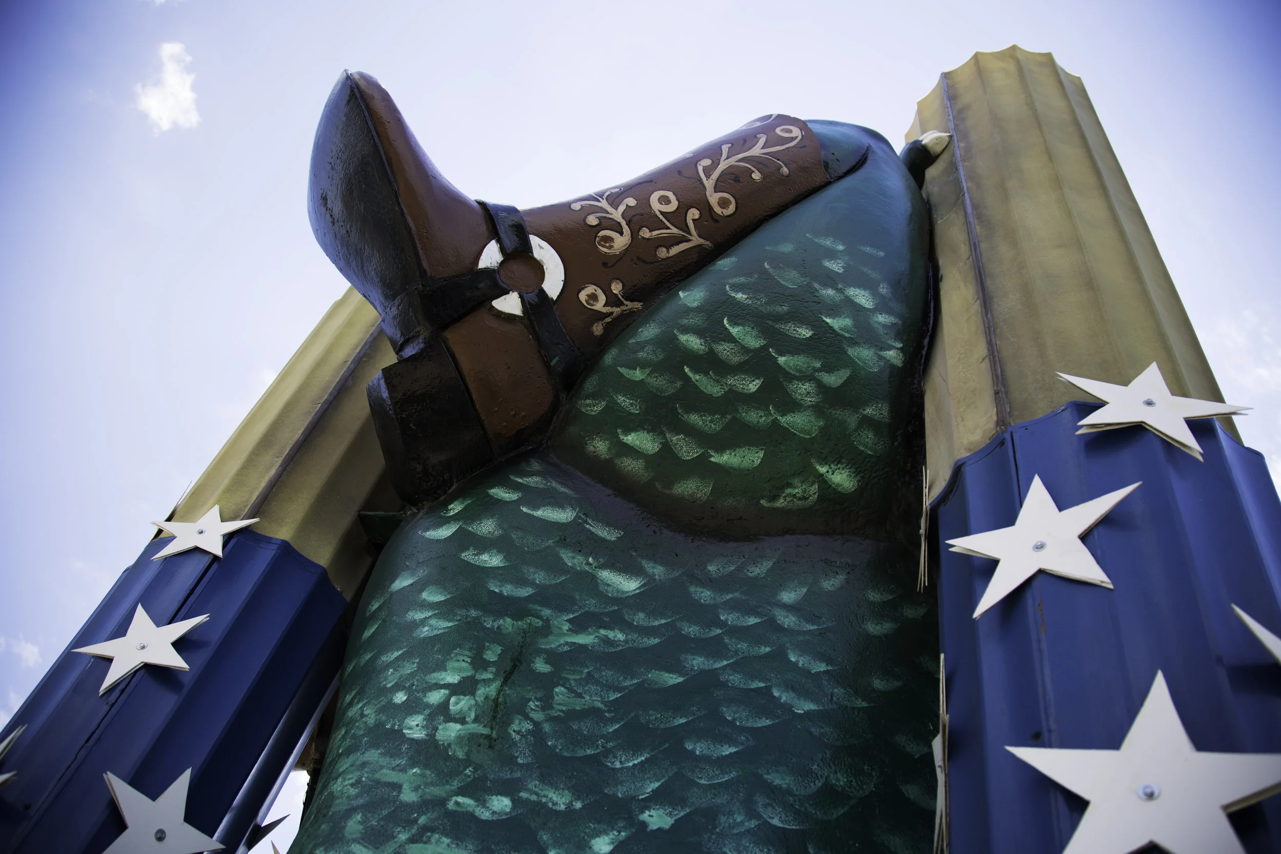 Why a cowboy dressed as a green dinosaur, you ask? Welcome to Amarillo, TX. This giant cowboy dino sits in front of The Big Texan Steak Ranch thanks to the sons of the late founder of the restaurant, Bobby and Danny Lee who have always held a deep appreciation for Route 66. They proudly dedicate “The Tex-Rex” to the Spirit of the Mother Road.