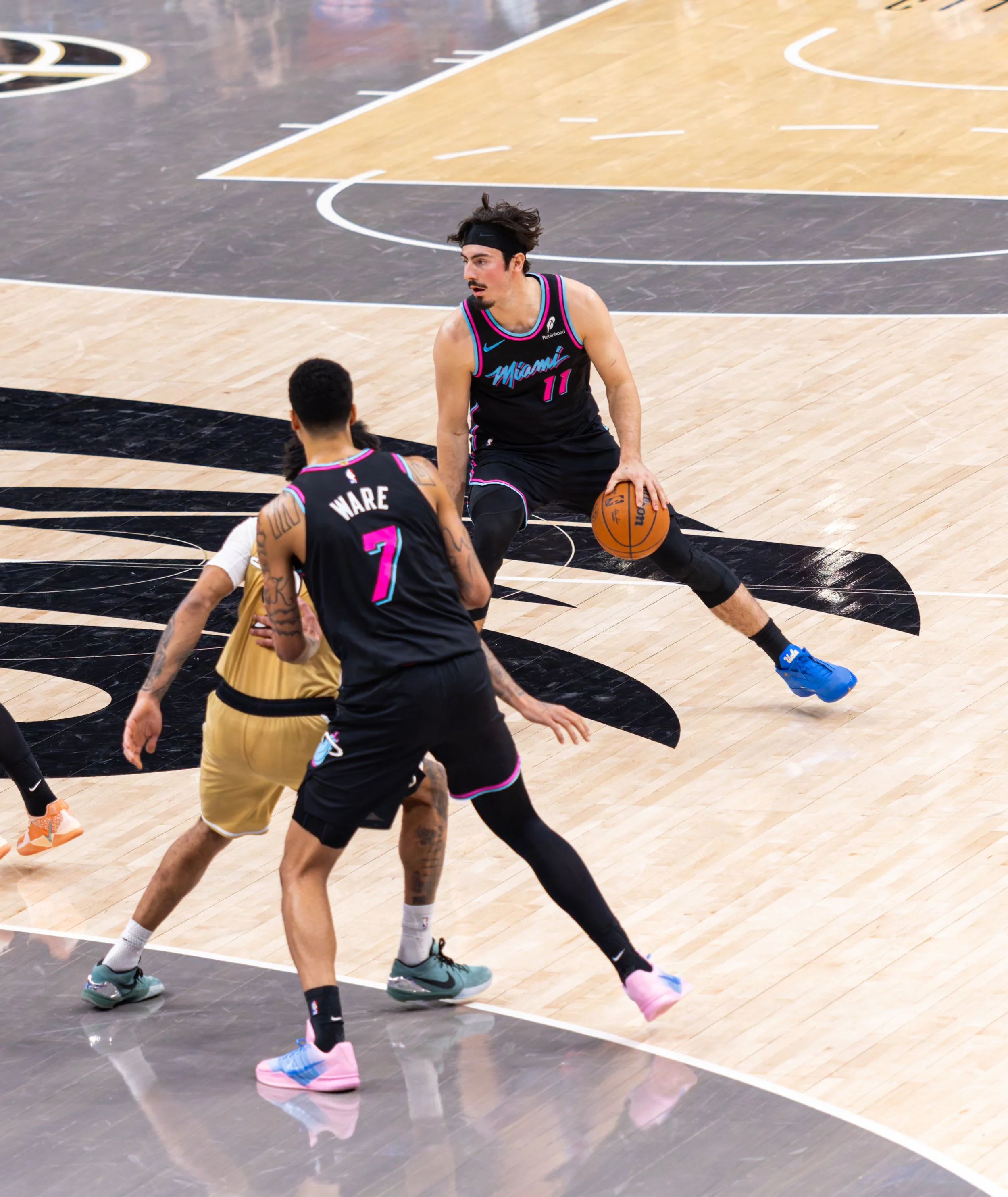 20260208-DxO_DeepPRIME XD2s04291Wiz v Heat.jpg