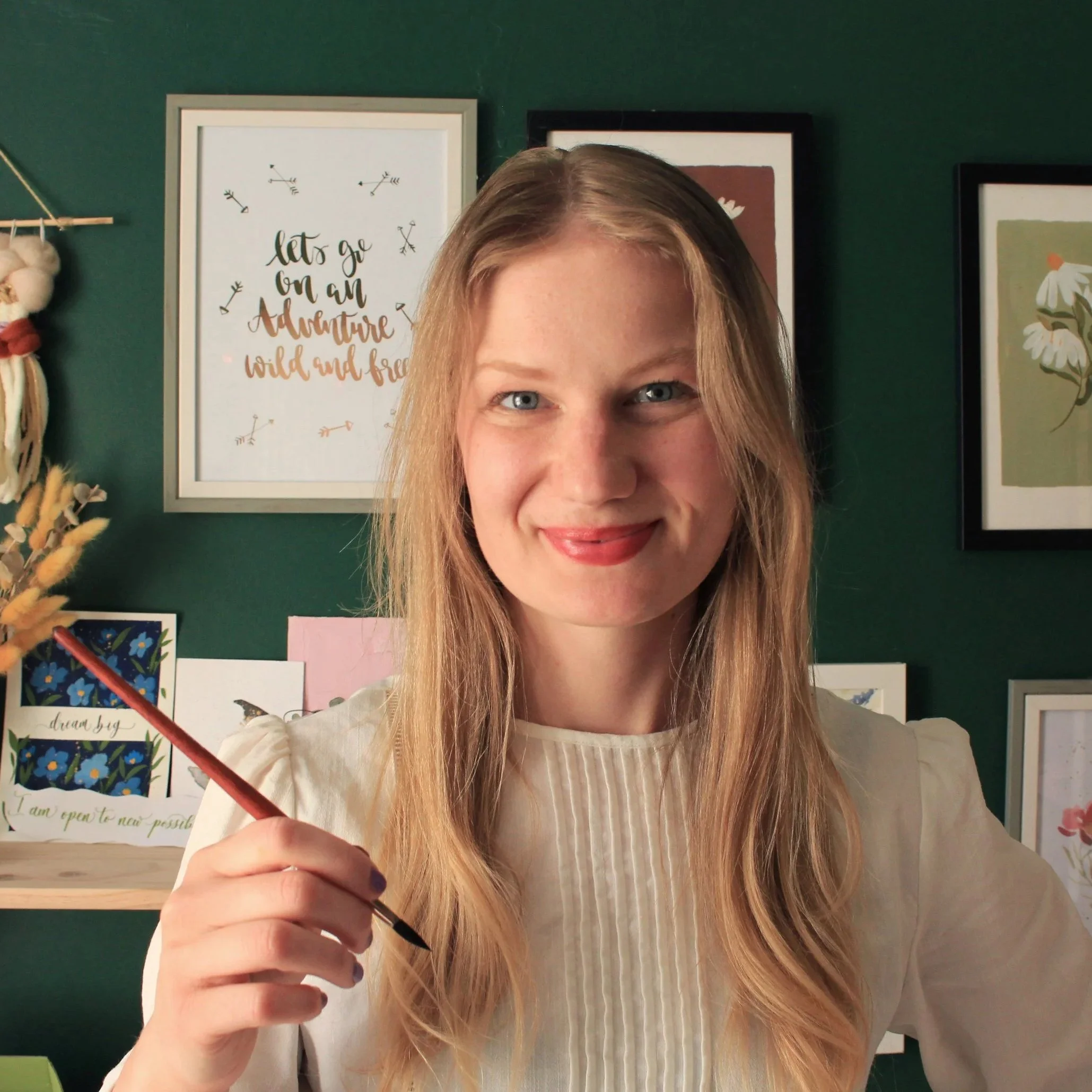 Floral painting class for beginners in Brighton