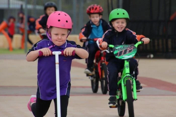 PHOTO: Students at Honeywood Primary School can zoom around on their wheels at recess and lunch. (ABC News: Rebecca Carmody) 