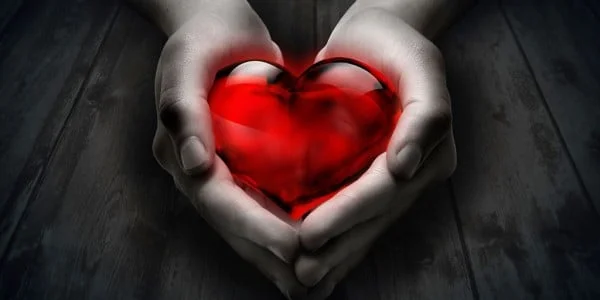heart-gem-in-hand-600x300.jpg