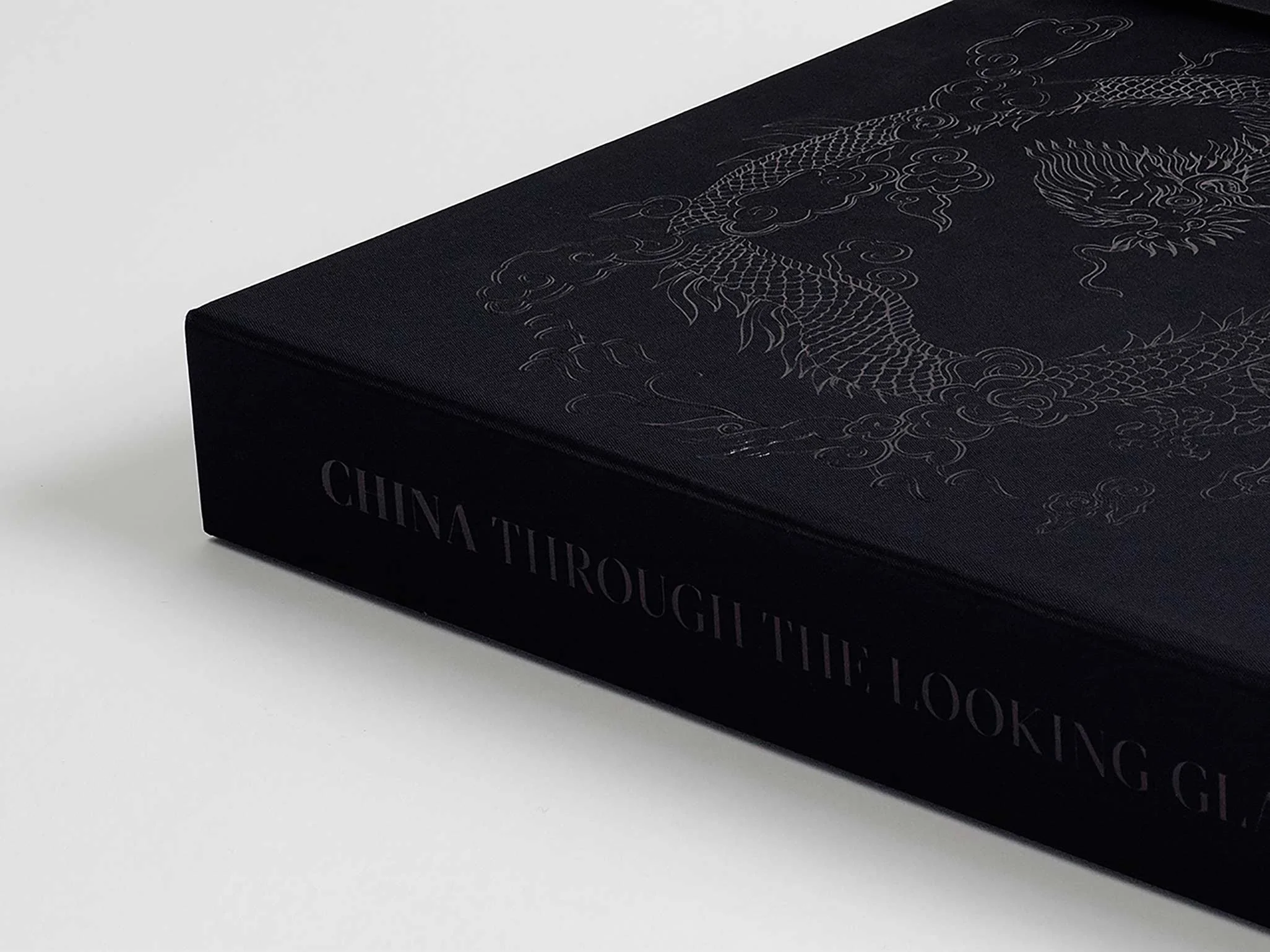 NJ_ChinaThroughtheLookingGlass_03.jpg