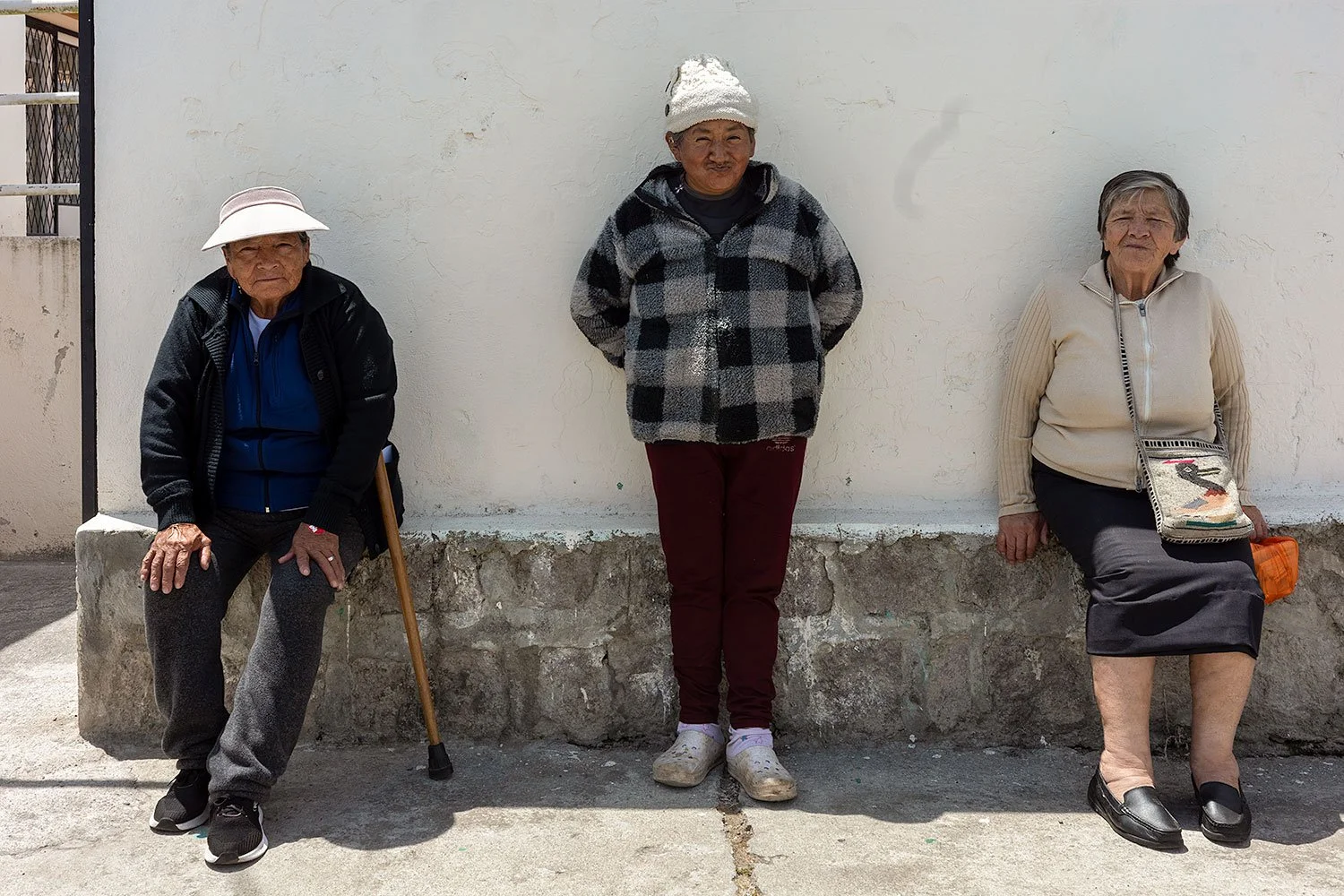 3 Abuelas (Click to Explore)