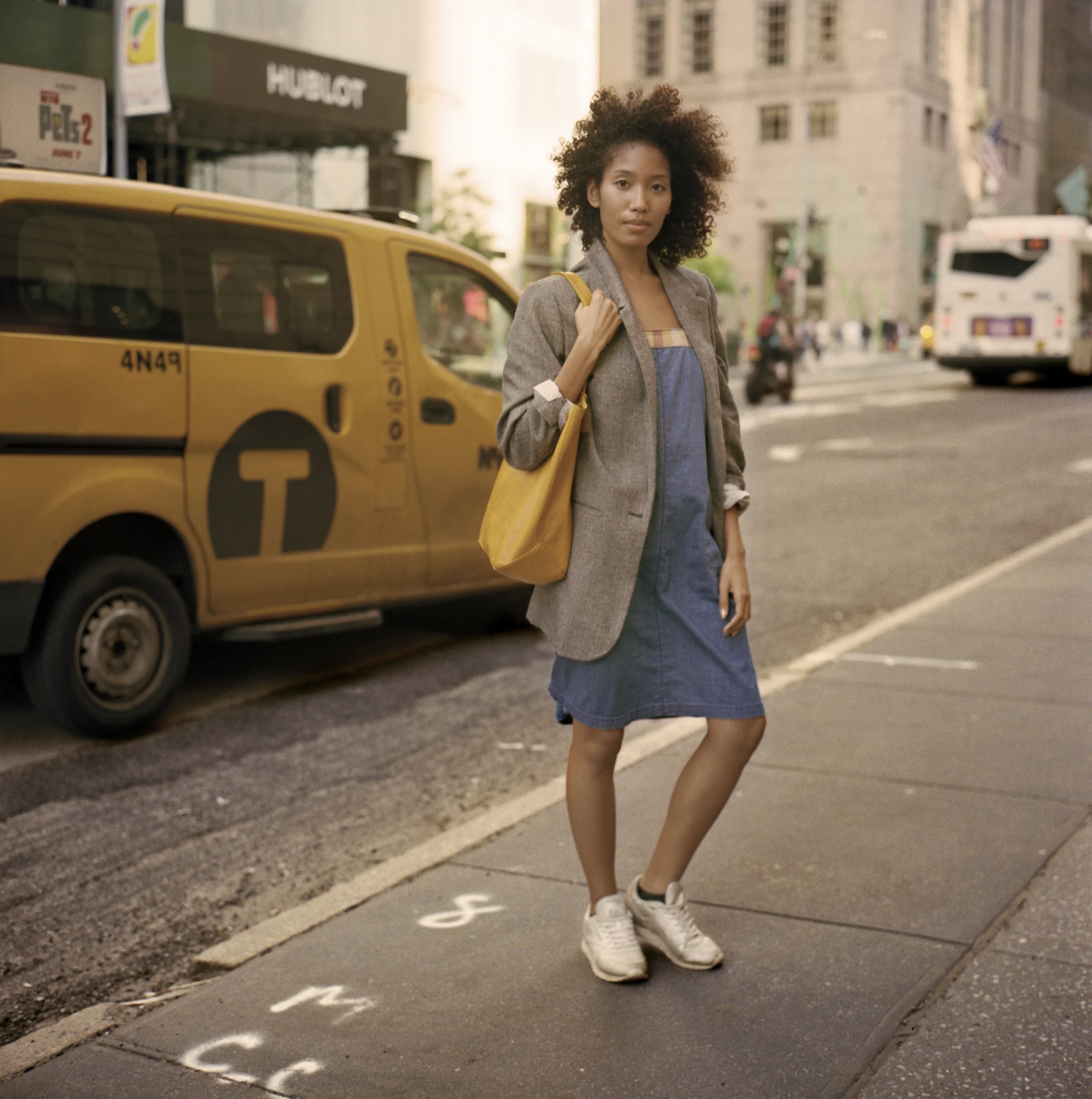 Street_Fashion_NYC_2019_1346_03_v2_grain.jpg