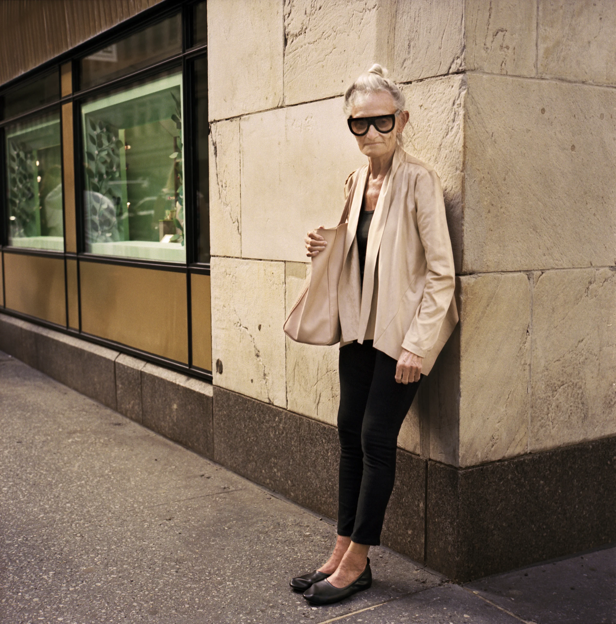 Street_Fashion_NYC_2019_1347_10_v2_grain.jpg