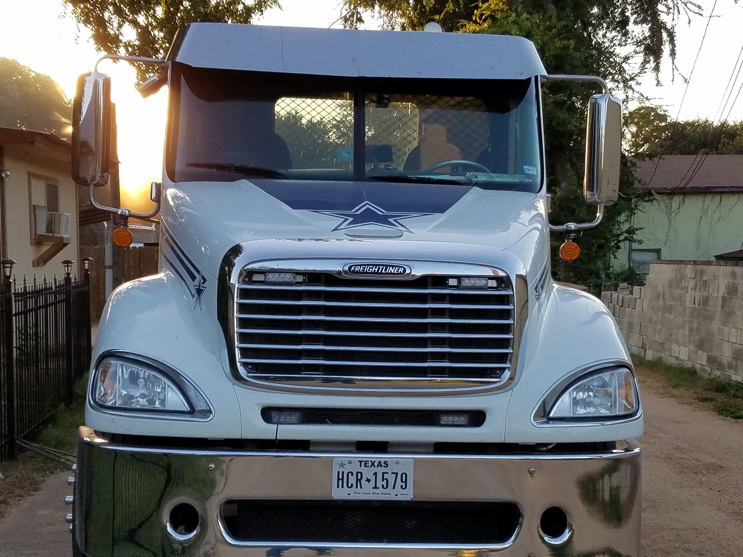 freightliner.jpg