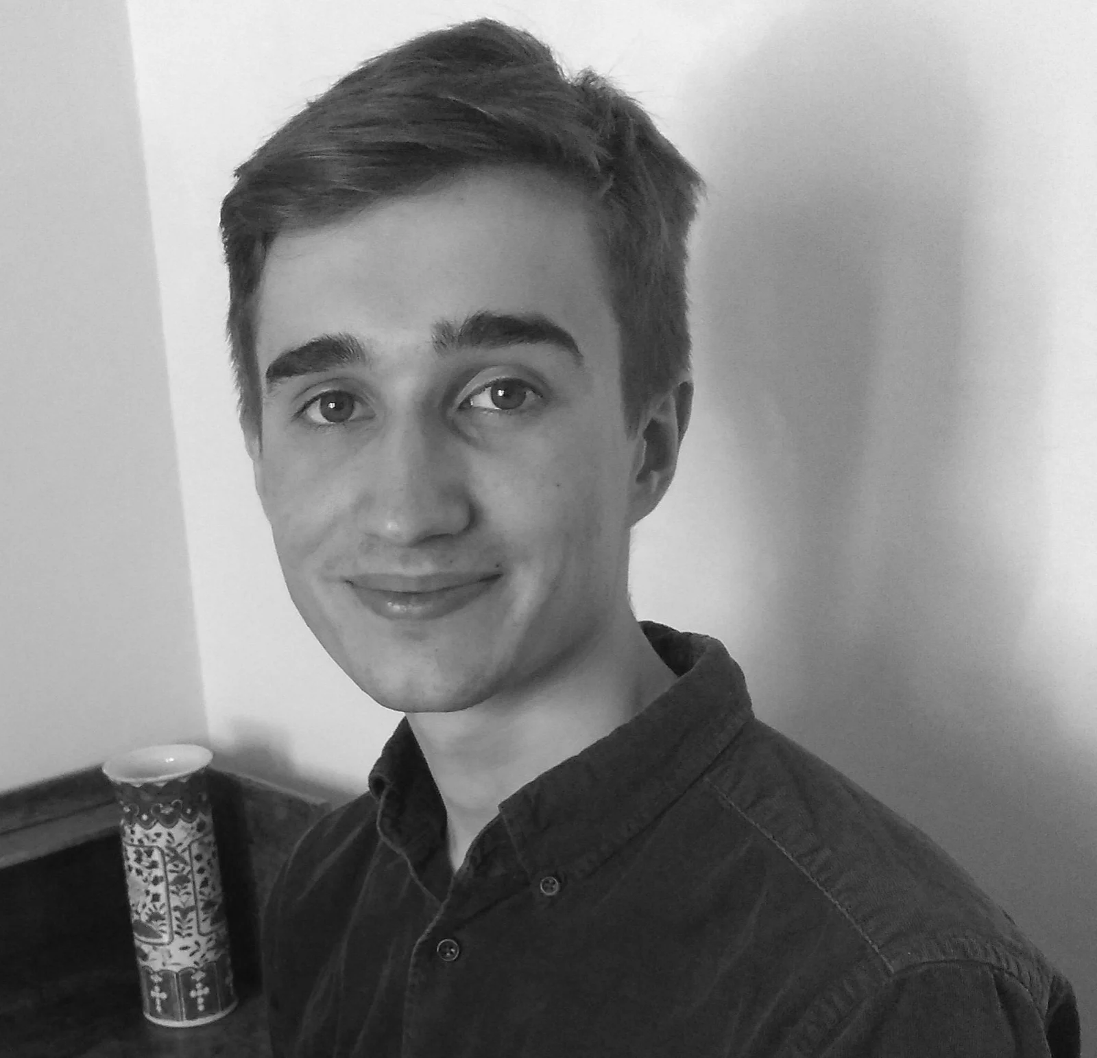 An alumnus of Oxford University with a BA in History and German, Tristan helps students refine their personal statements and achieve their best.