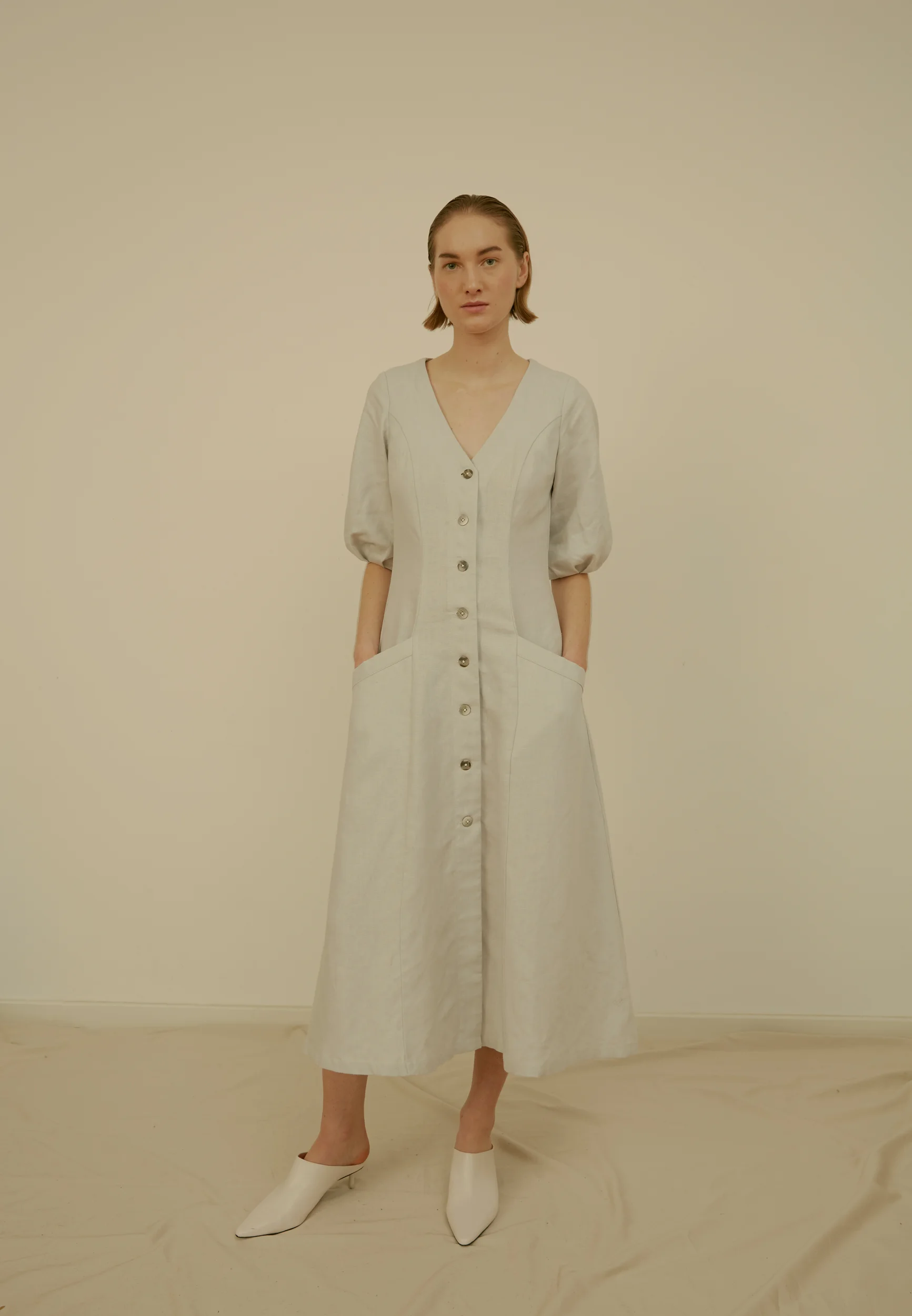31 CHAPEL LANE IRISH LINEN CLEO DRESS BUTTON UP AND BALLOON SLEEVES GREY WHITE MADE IN IRELAND