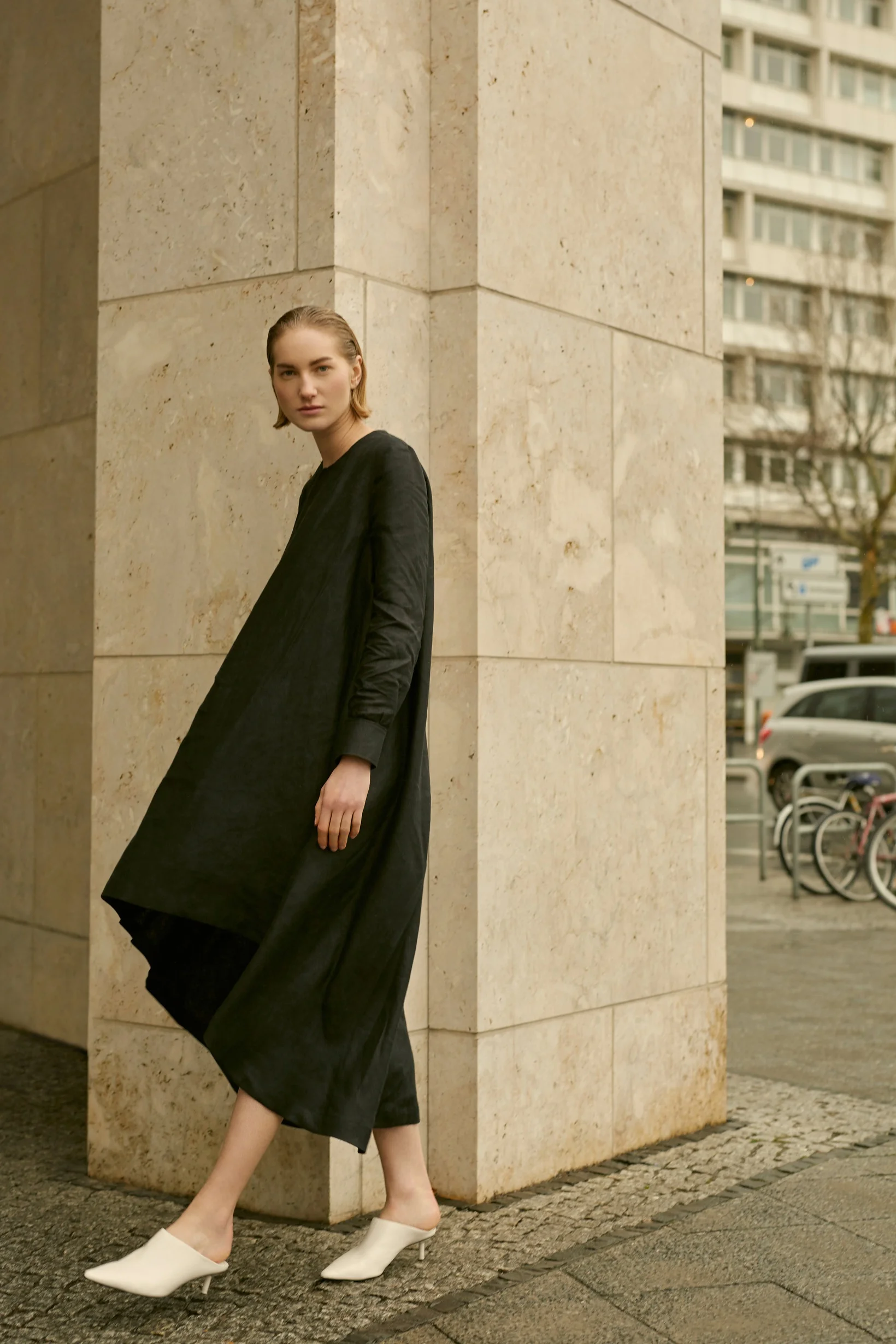 31 CHAPEL LANE IRISH LINEN AMBER LONG DRESS, ONYX BLACK, MADE IN IRELAND