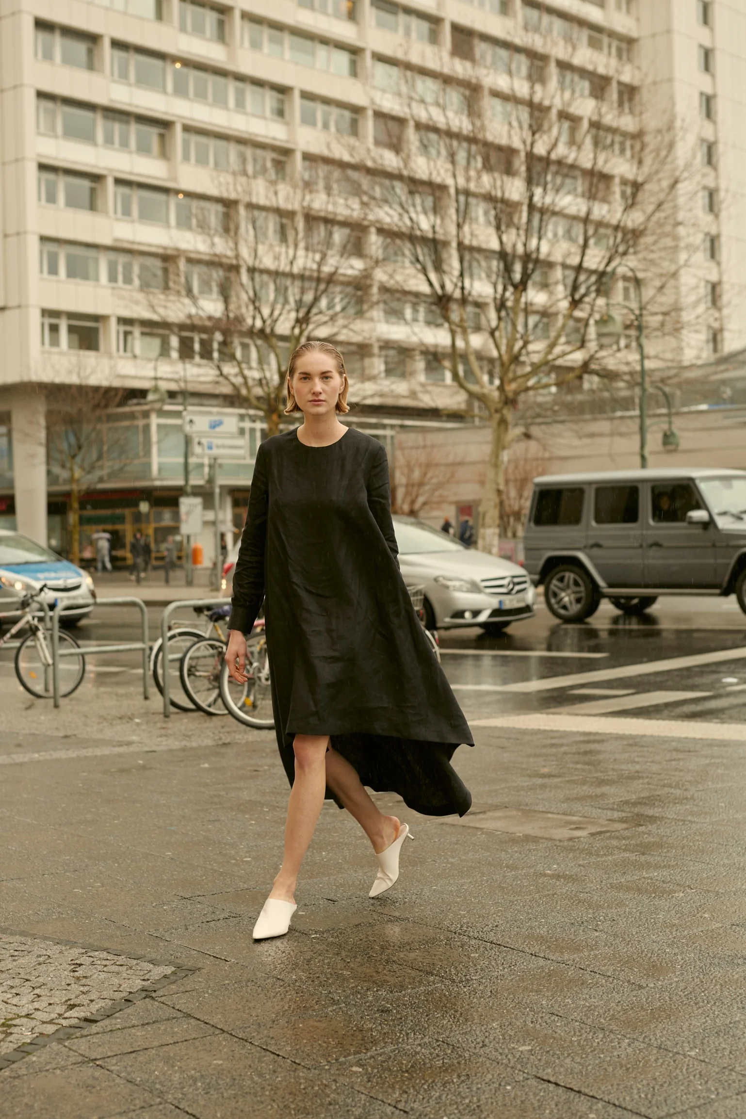 31 CHAPEL LANE IRISH LINEN AMBER LONG DRESS, ONYX BLACK, MADE IN IRELAND