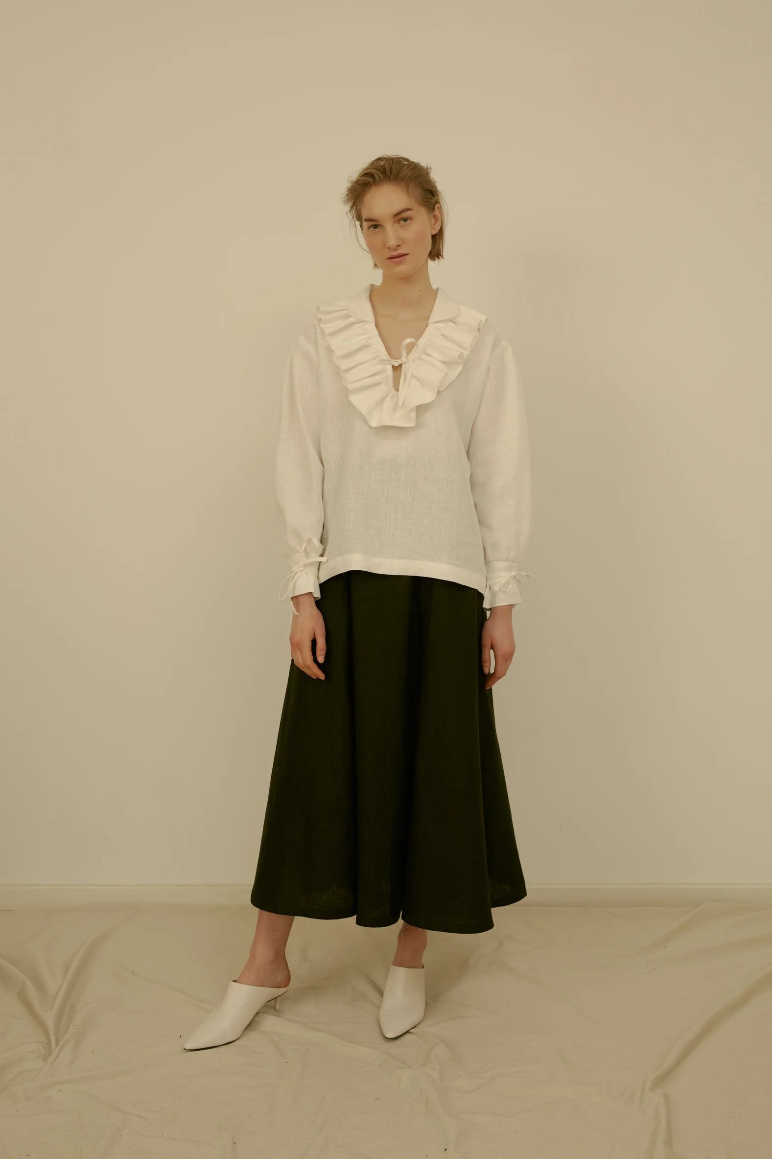 31 CHAPEL LANE IRISH LINEN MORGAN SHIRT WITH RUFFLE COLLAR, MILK WHITE, MADE IN IRELAND
