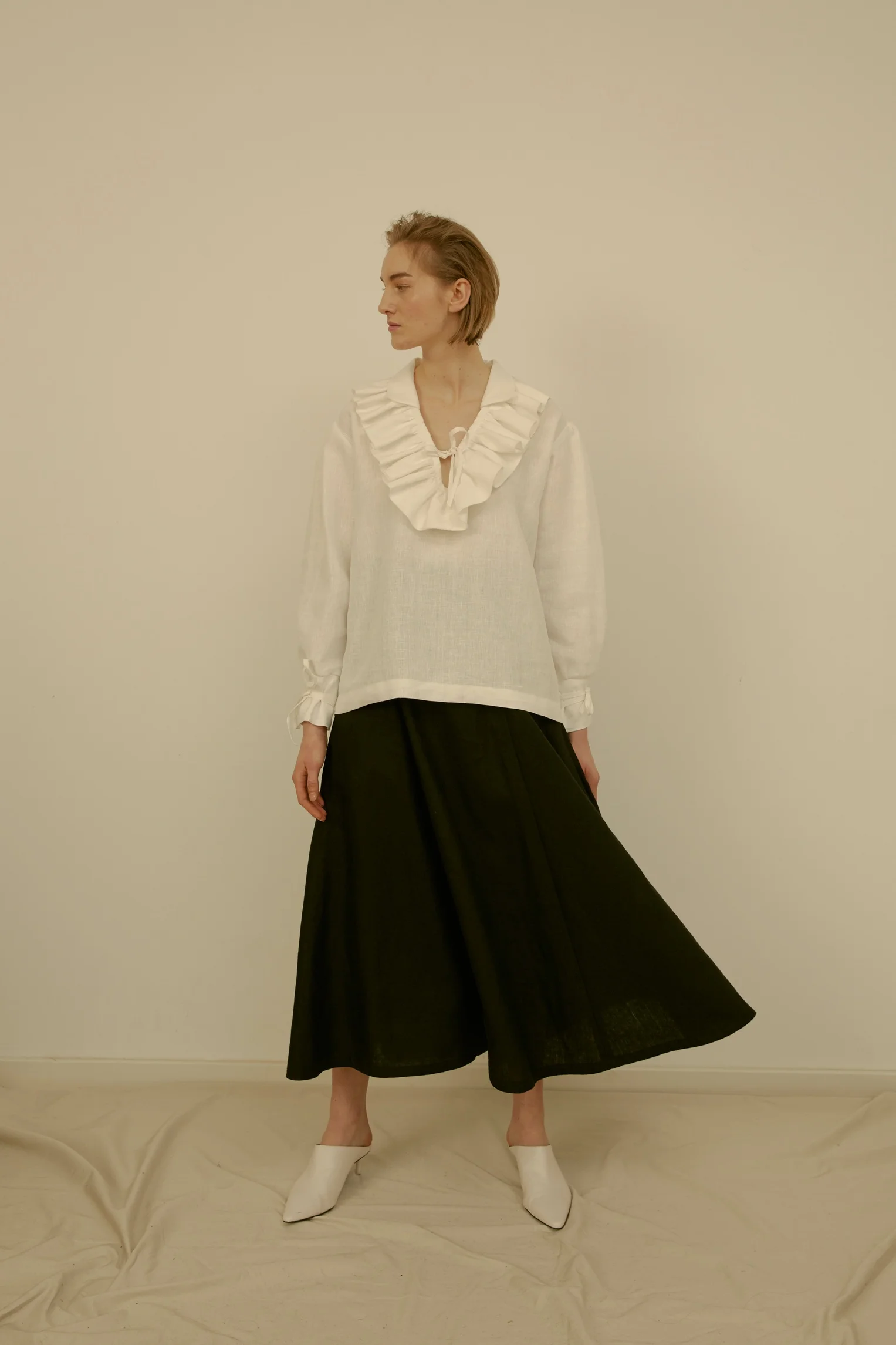 31 CHAPEL LANE IRISH LINEN MORGAN SHIRT WITH RUFFLE COLLAR, MILK WHITE, MADE IN IRELAND