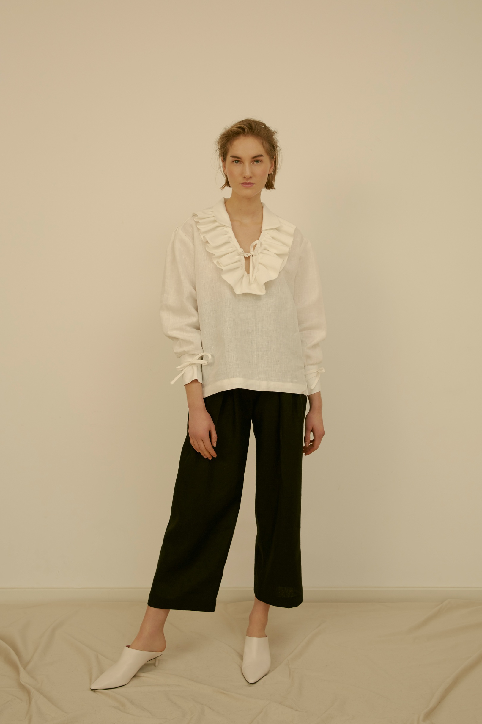31 CHAPEL LANE IRISH LINEN MORGAN SHIRT WITH RUFFLE COLLAR, MILK WHITE, MADE IN IRELAND