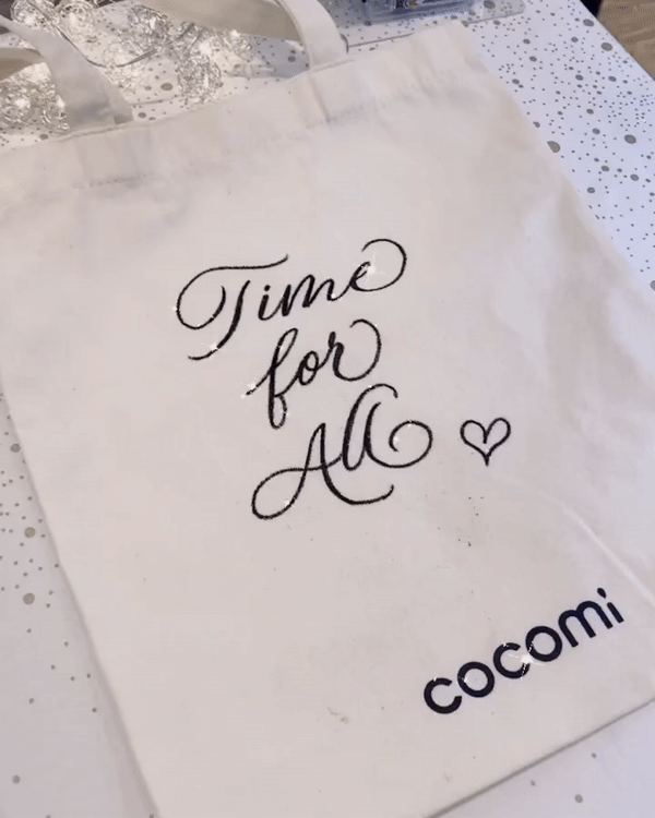 COCOMI Live Calligraphy Tote Bag Customisation - Leah Design4.gif