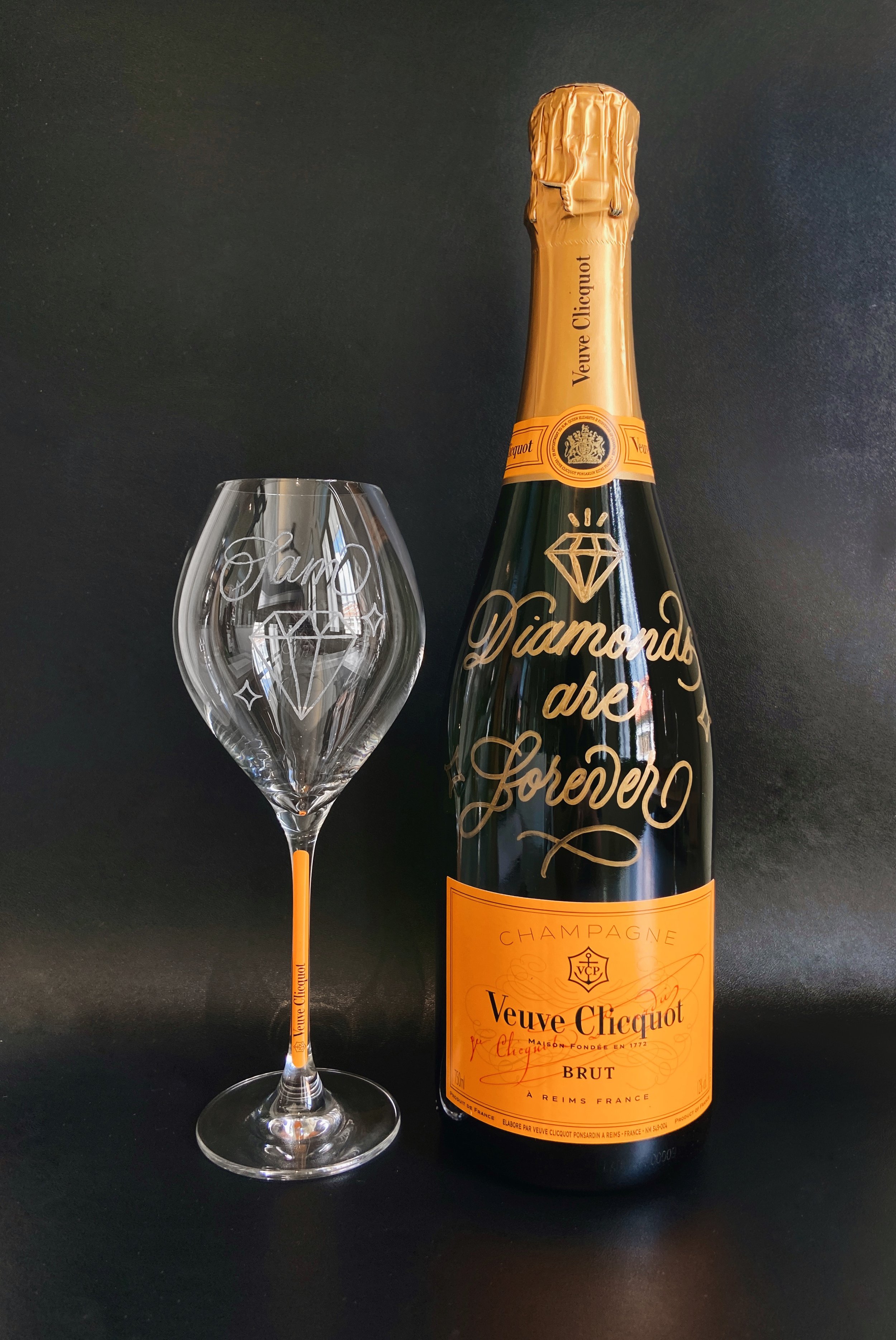 Personalised Veuve Clicquot Champagne & Champagne Flutes