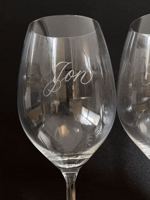 Calligraphy Engraved Wine Glass for Christmas Dinner
