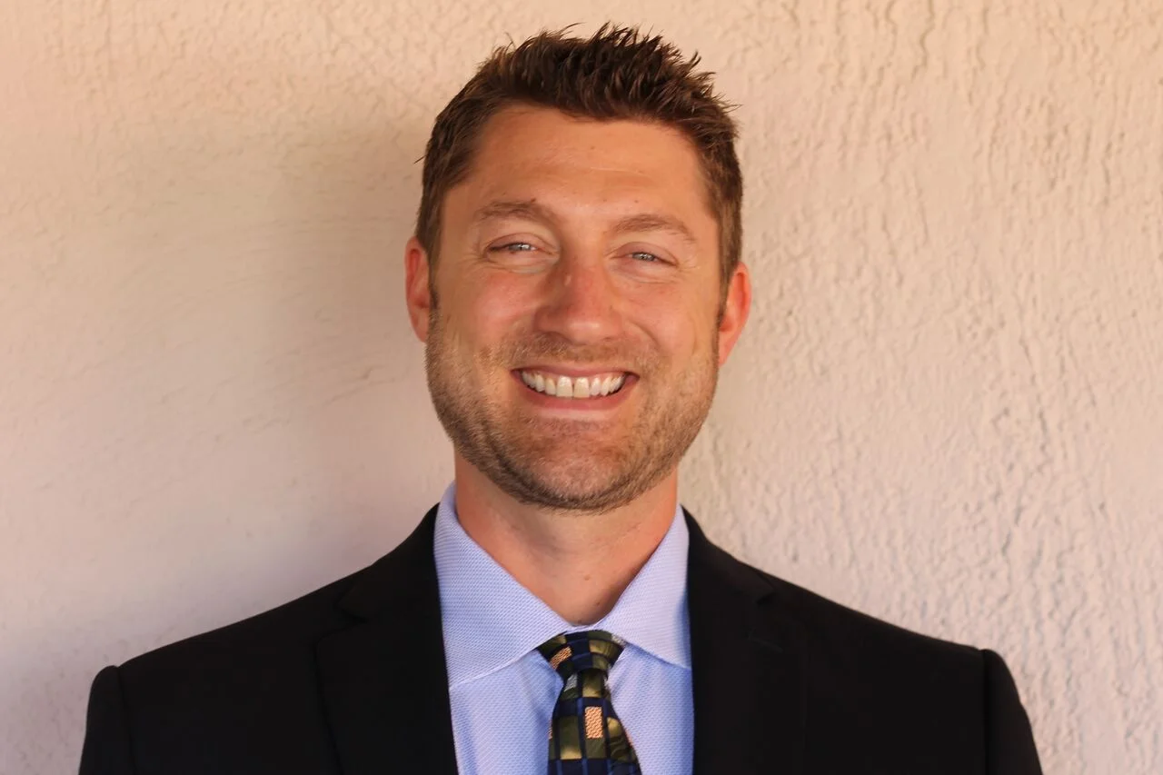 Headshot Chad Peterson.jpg