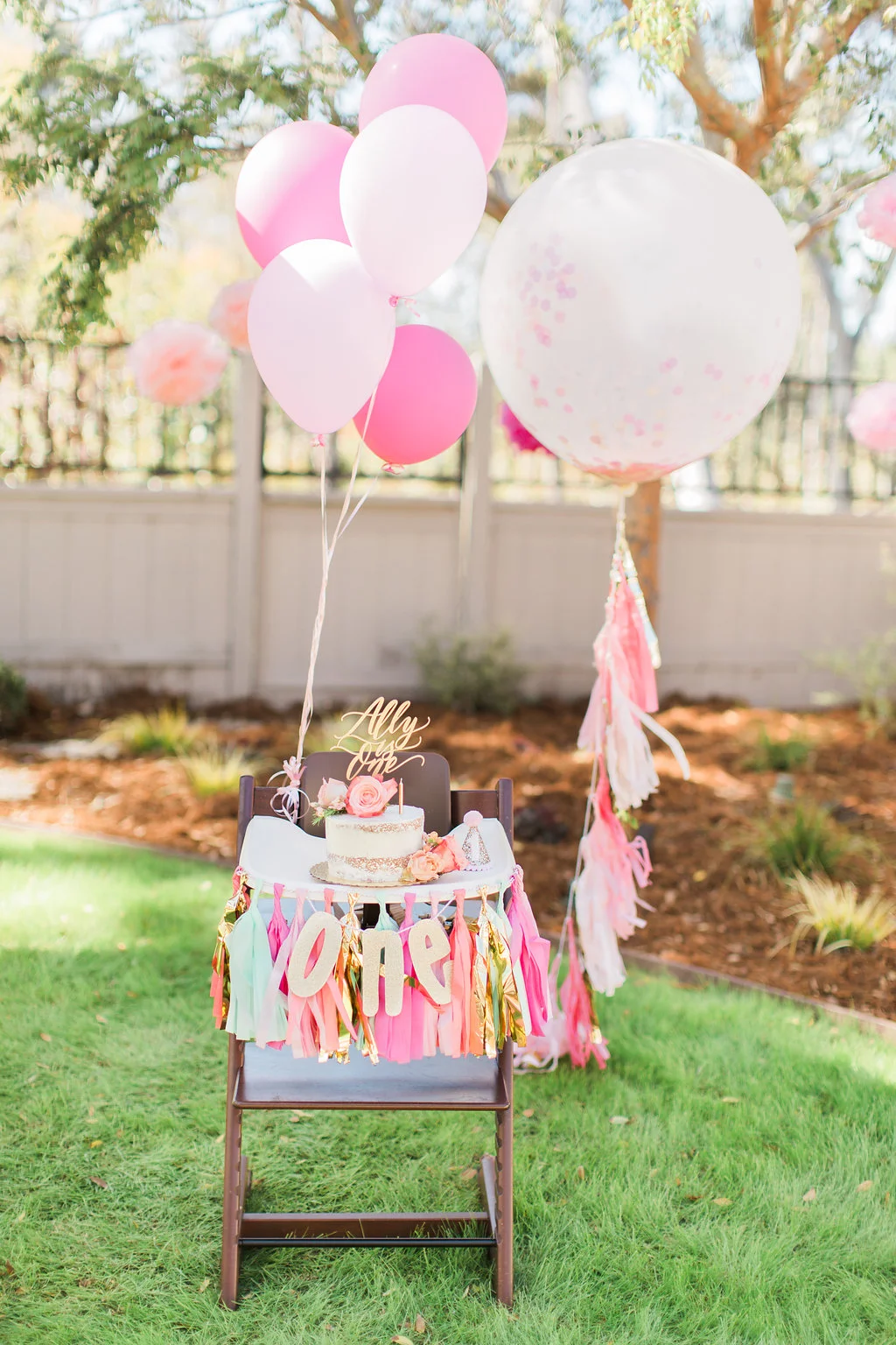 The hostess knew she wanted to embrace the bright, happy spirit of her little one year old so the color scheme was a no brainer. Tying in the themes of music as well as cheerful colors achieved the perfect balance of a little bit boho, a little bit preppy and a whole lot of cuteness!