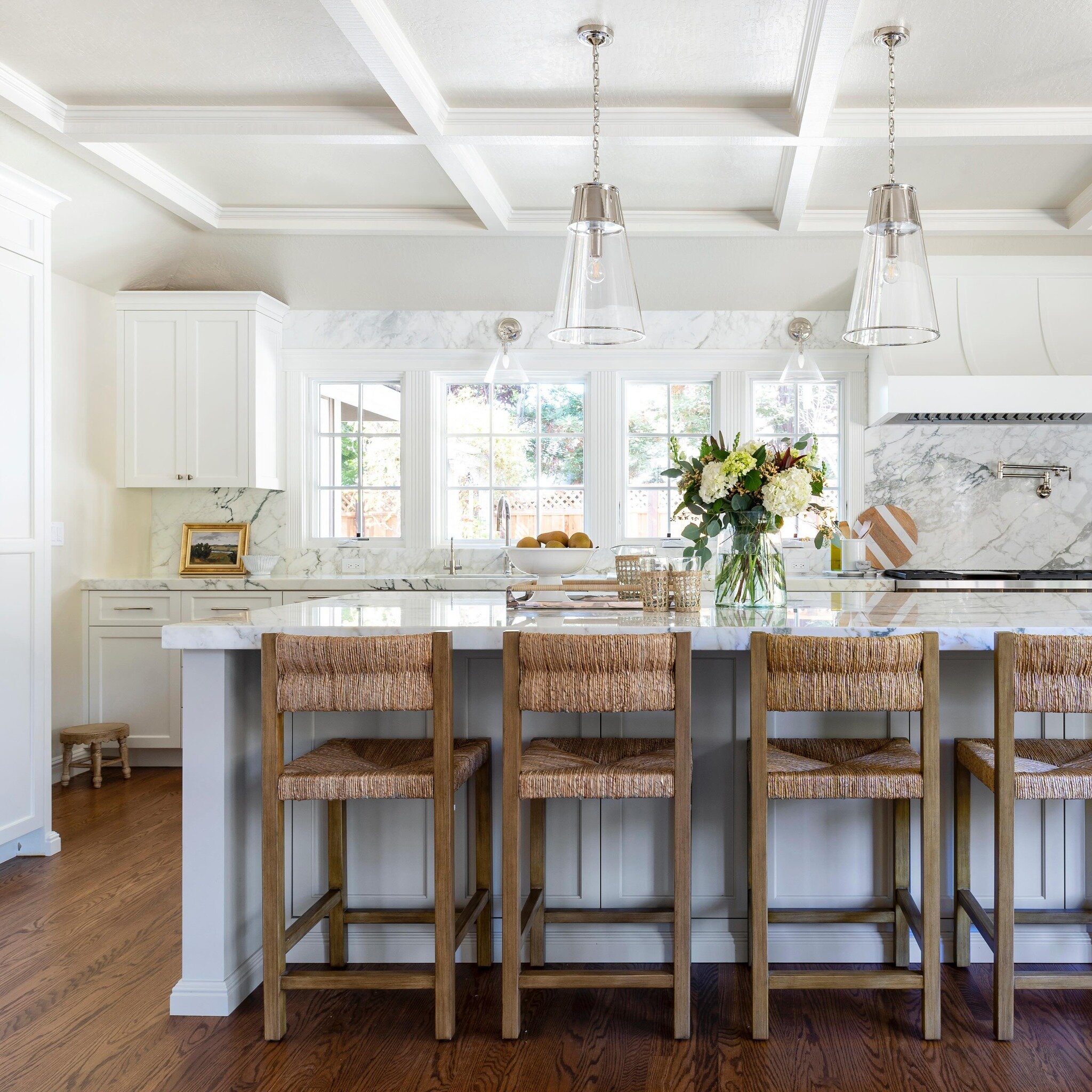 I get asked about hardware metals all the time and my answer is to choose what you like, don&rsquo;t worry about trends! In this kitchen, the client debated a few metal finishes, but kept returning to polished nickel. Go with your gut! And, never und