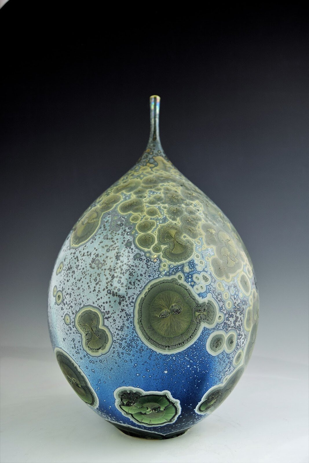 Jose Mariscal blue and green.JPG