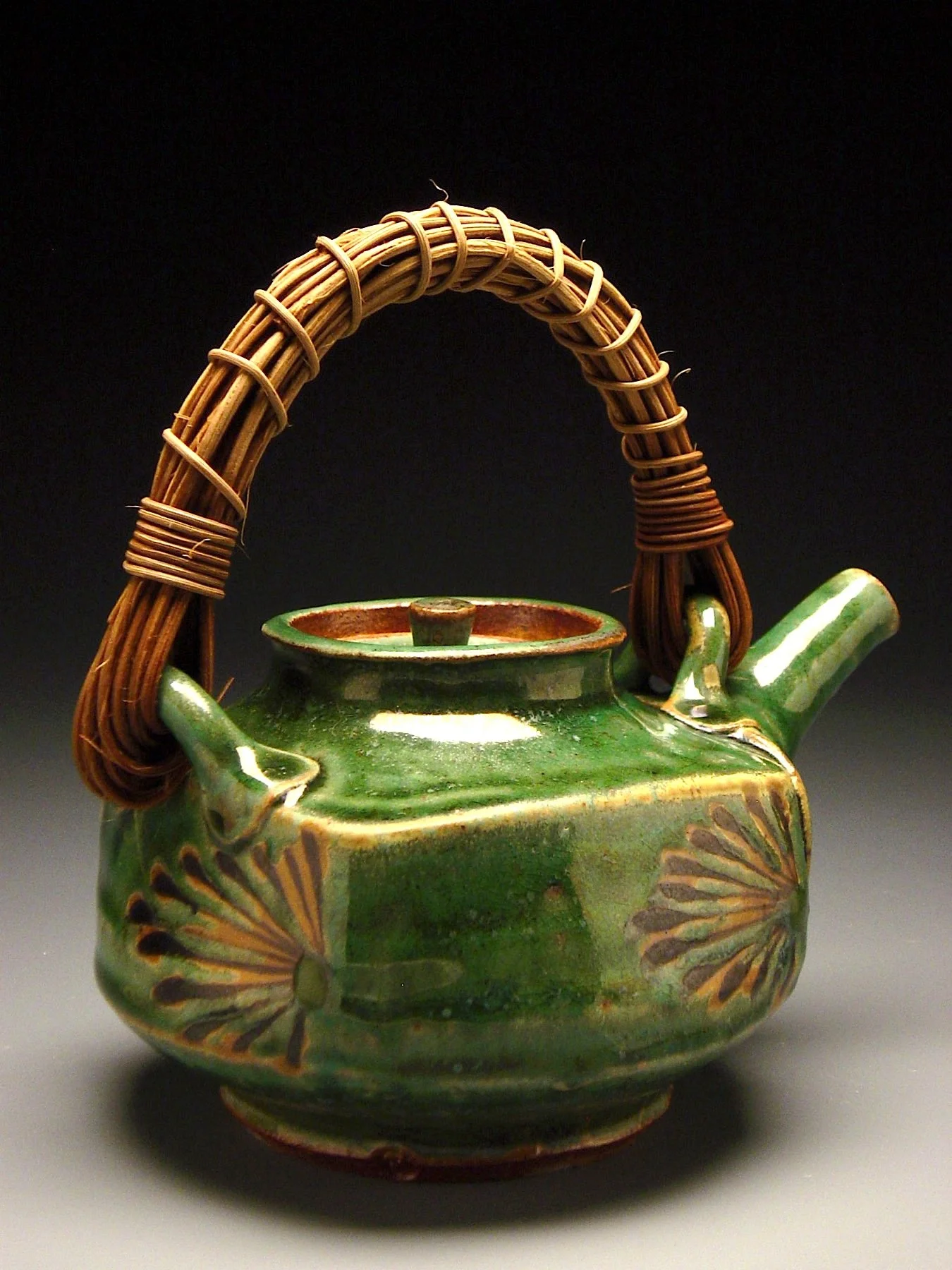 McKenzie Smith - teapot 4.JPG