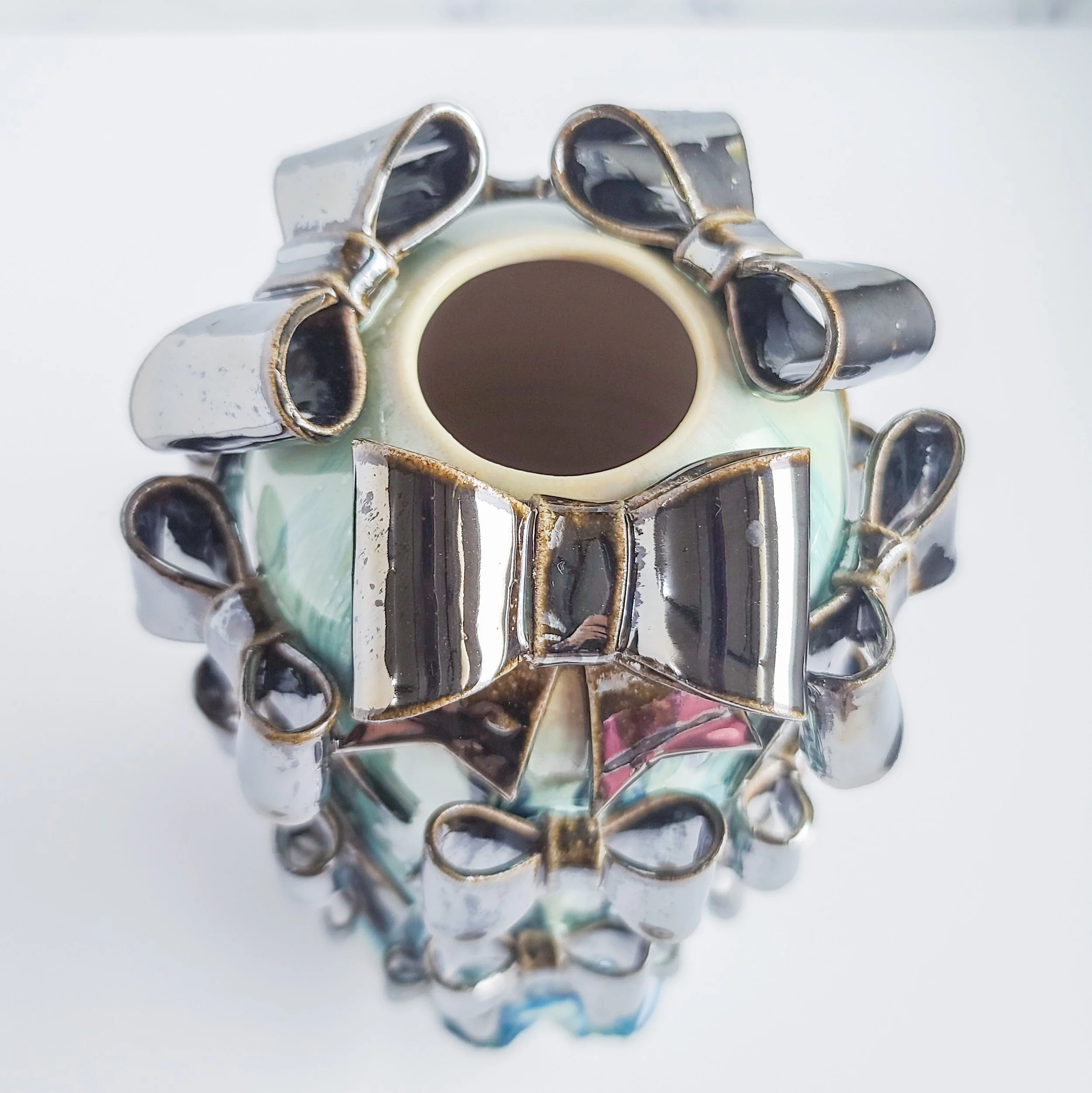 Katie Marks - bow vase.JPG