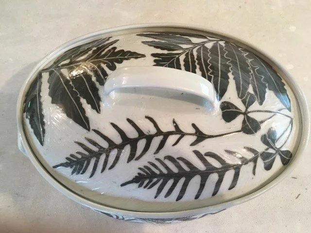 Glynnis Lessing lidded oval lid.jpeg