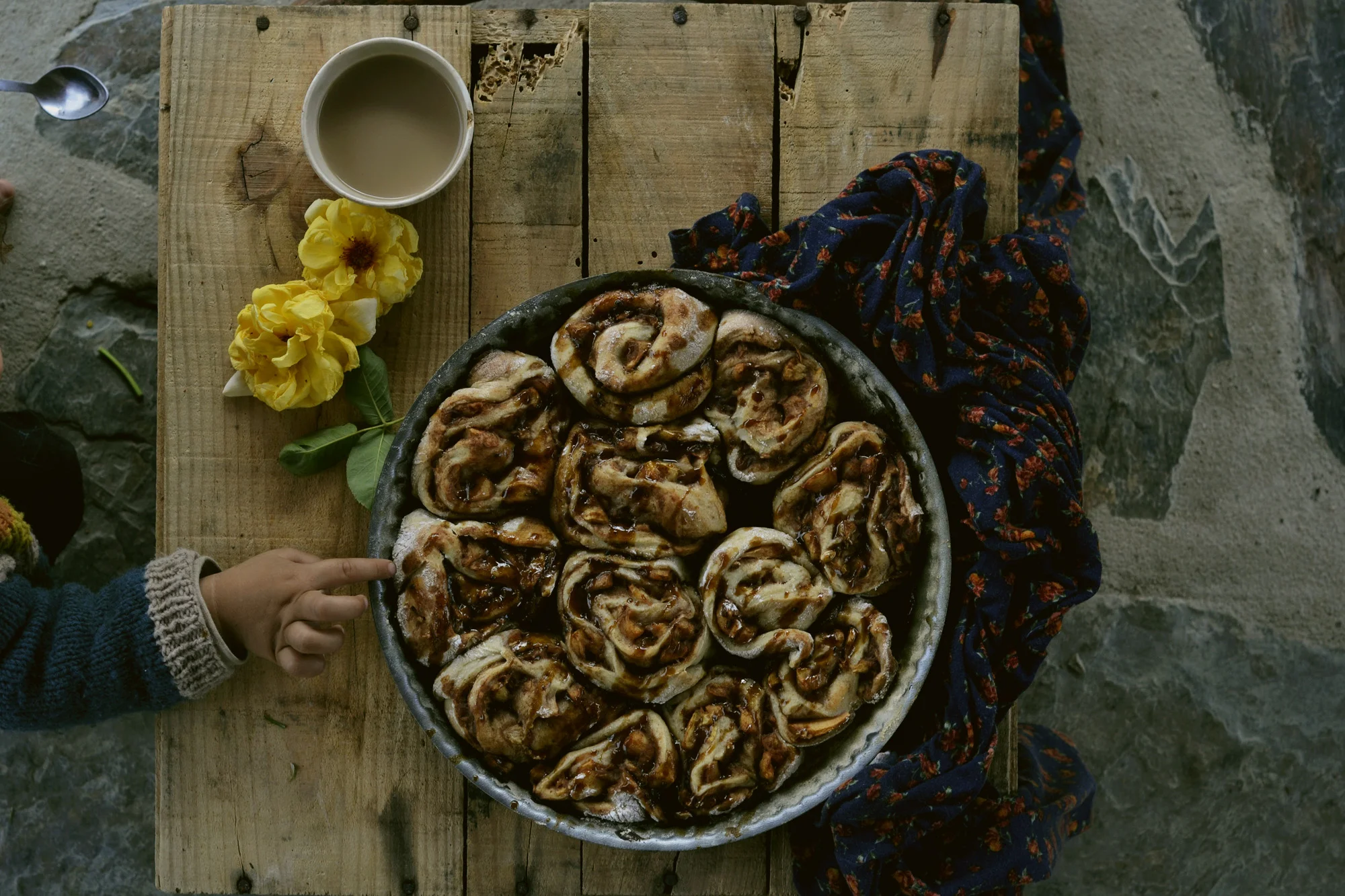 applecinnamonbuns.jpg