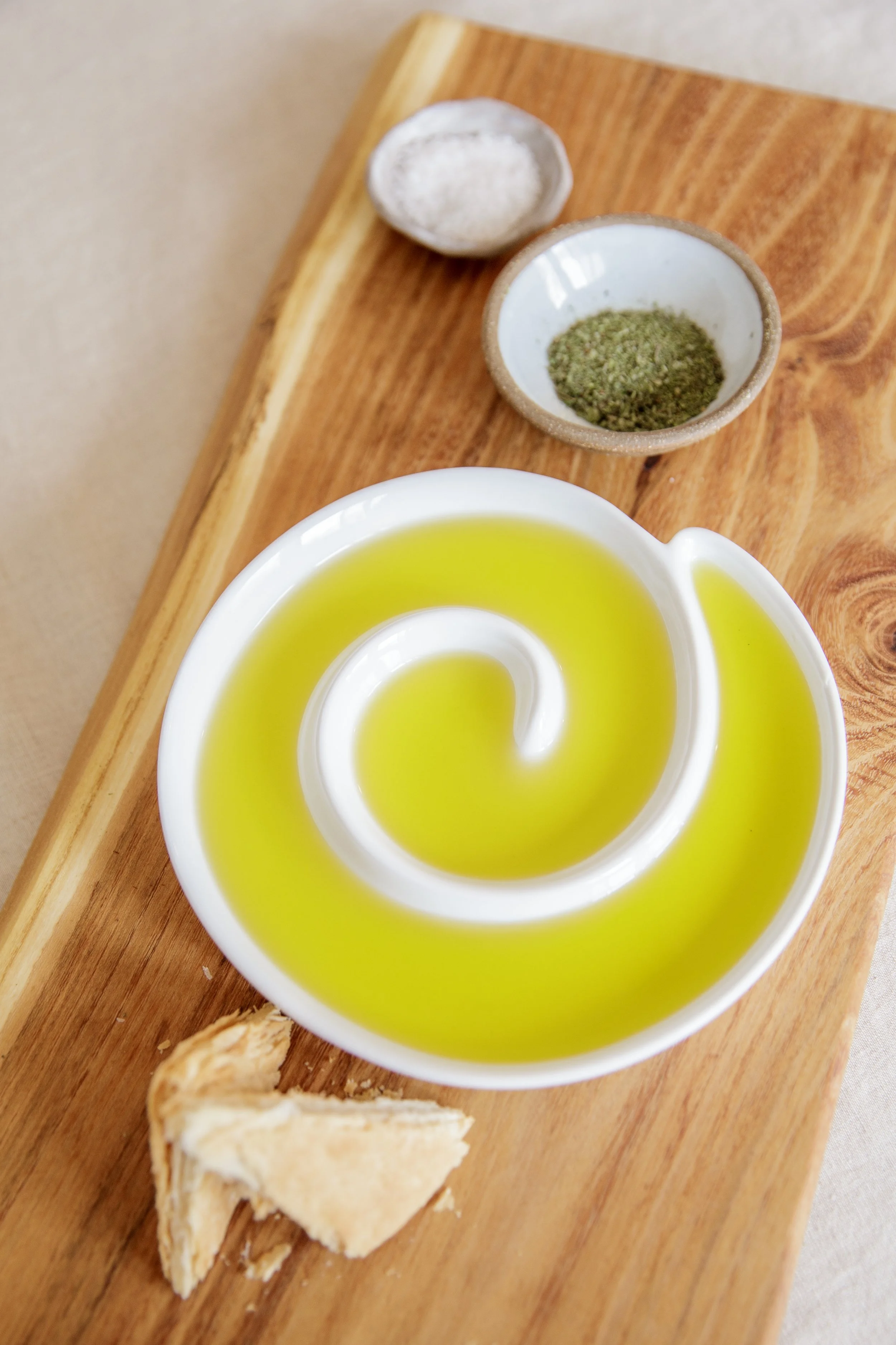 OLIVE OIL: FRANCE / Aglandau & Bouteillan: DOMAINE SALVATOR