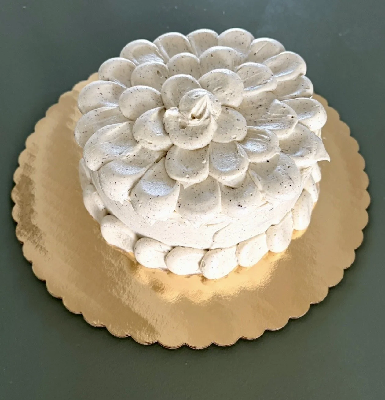 Victorian Sponge: 6"