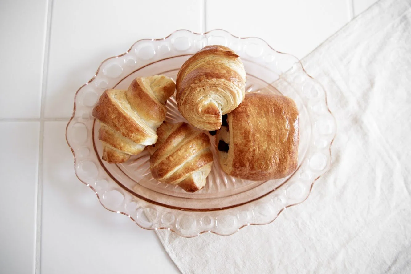 Café &amp; Croissants