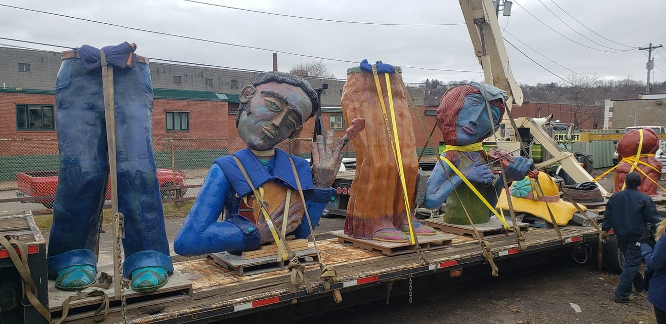 10-musicians on truck to charleston.jpg